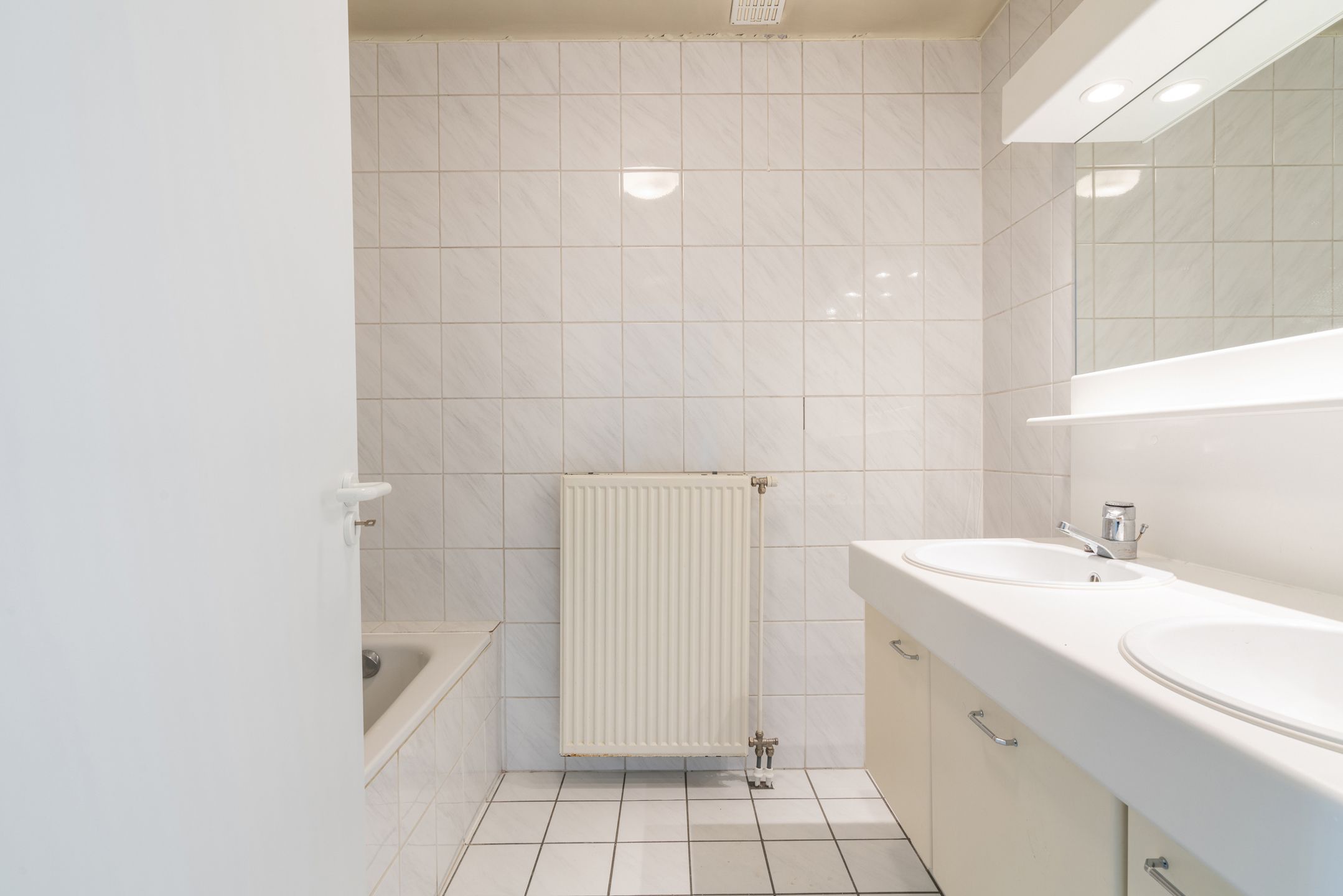 Ruim appartement met 2 slaapkamers en grote zolder van 75m² foto 8