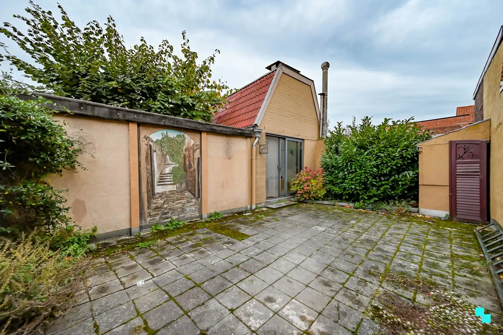 Opbrengsteigendom met winkelruimte én ruime garage in centrum Izegem foto 14