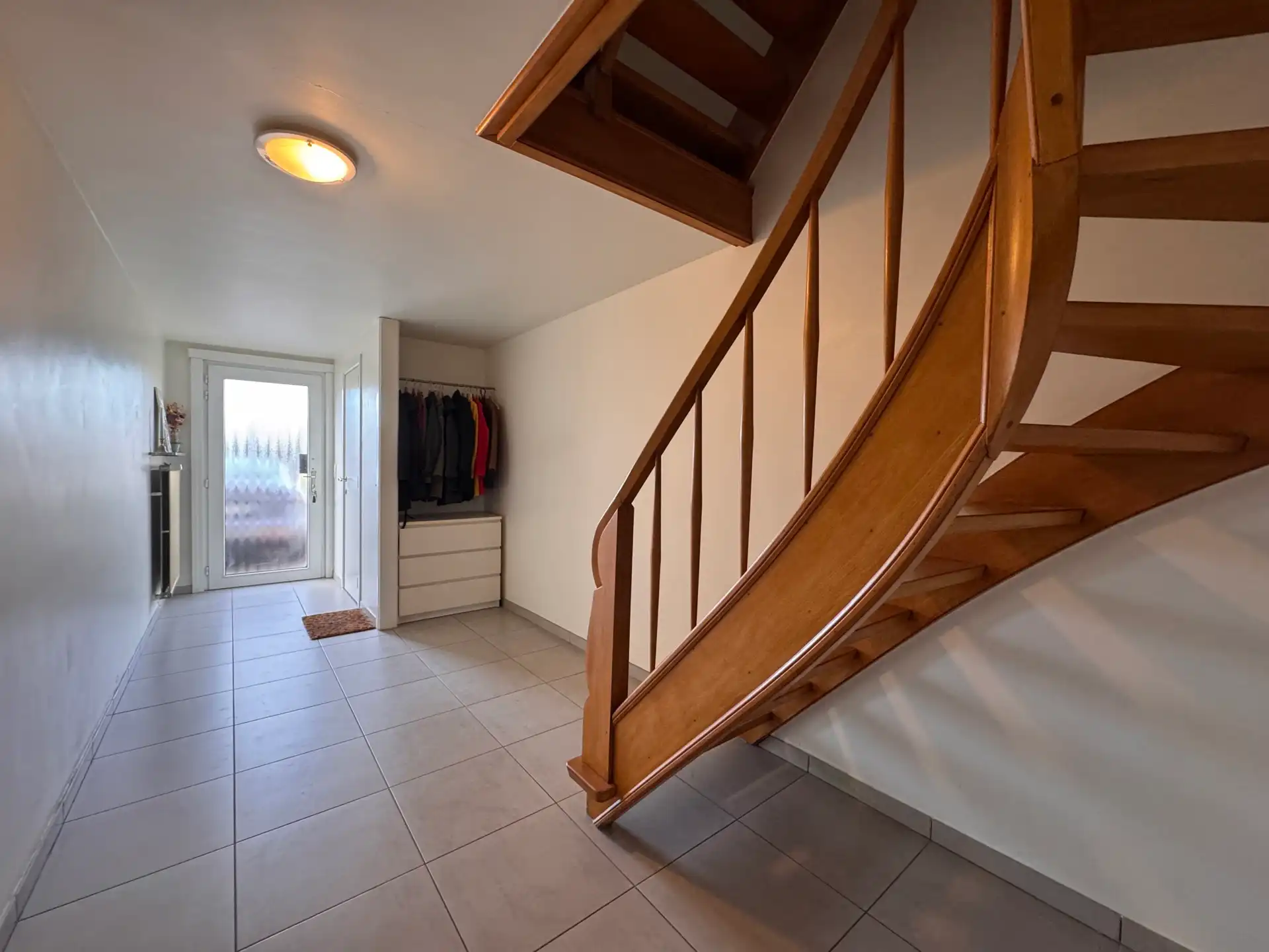 Bel-etage woning met drie slaapkamers te Aarschot foto 2