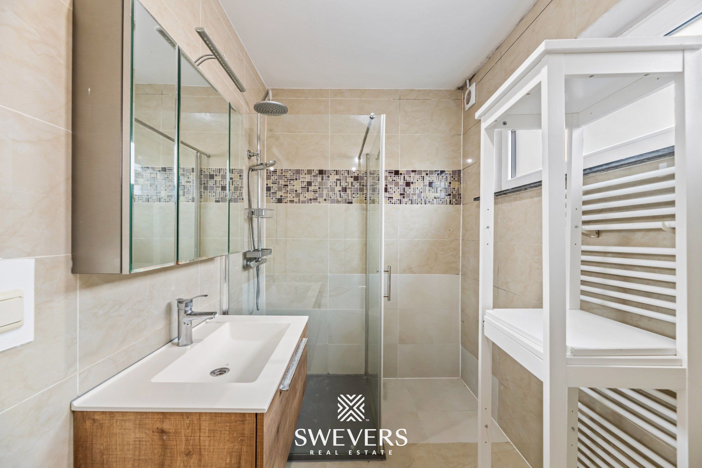 Knusse gezinswoning met tal van vernieuwingen nabij centrum Houthalen foto 12