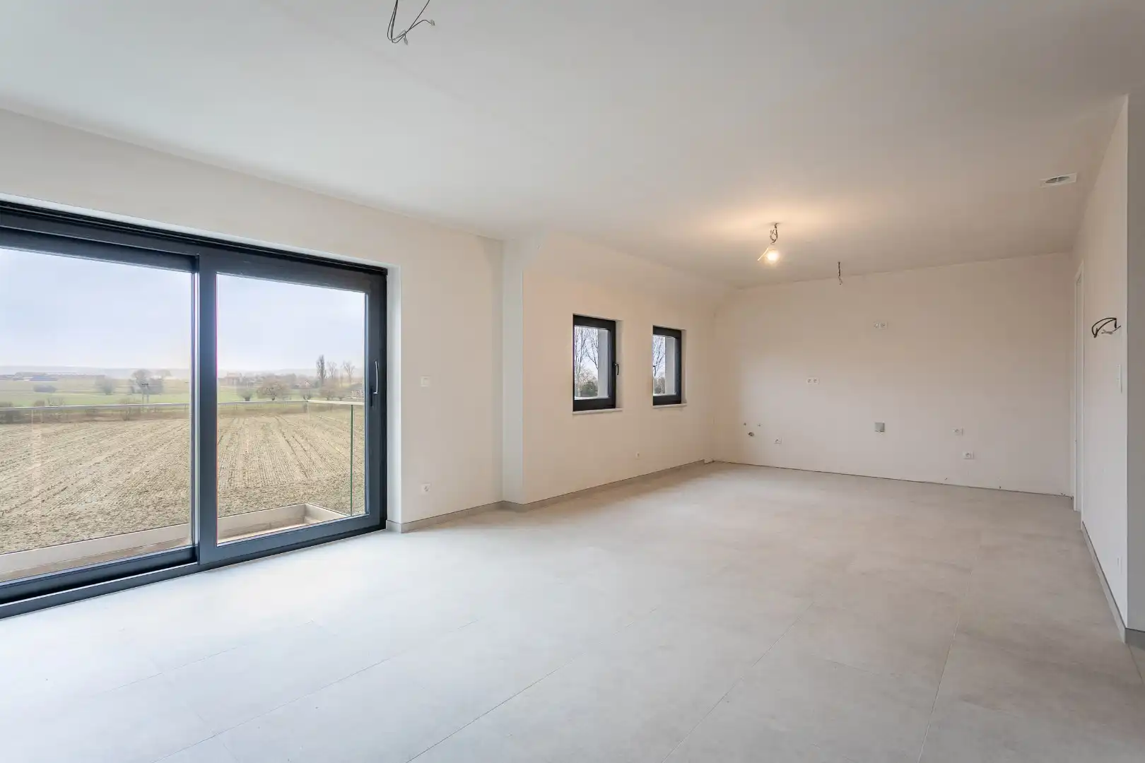 Duplex 3 slpk, terras en 2 autostaanplaatsen foto 8