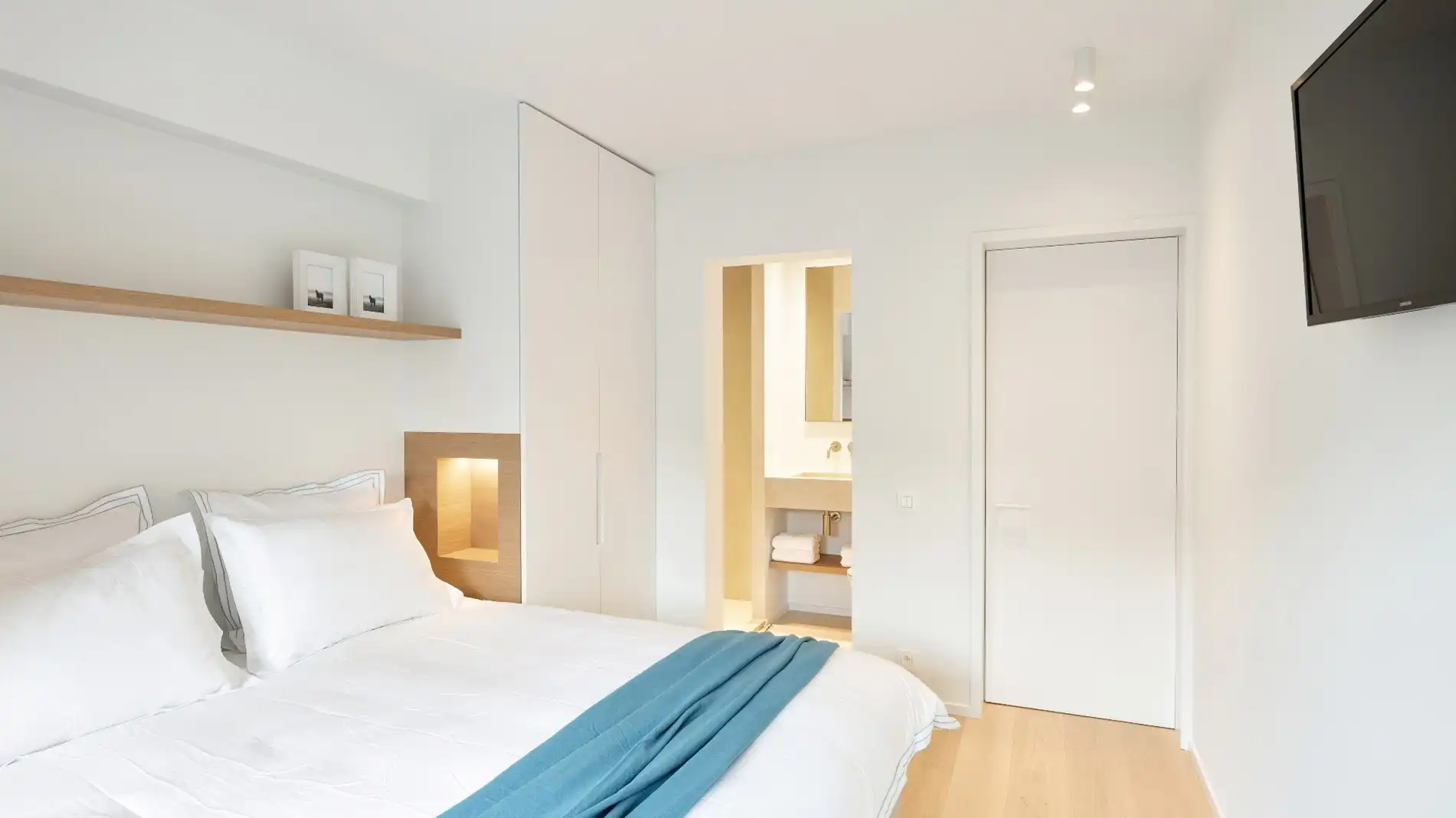 Subliem gerenoveerd appartement in centrum Knokke foto 22