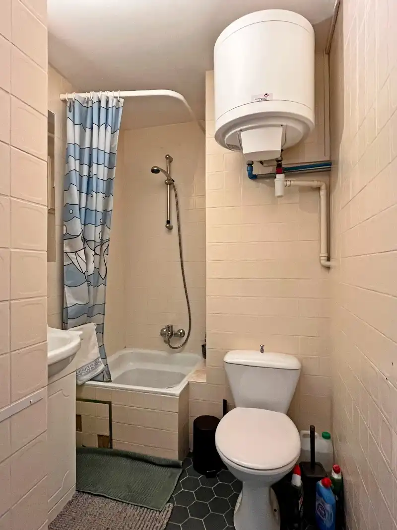 STUDIO MET SLAAPHOEK EN EEN DYNAMISCH UITZICHT foto 13