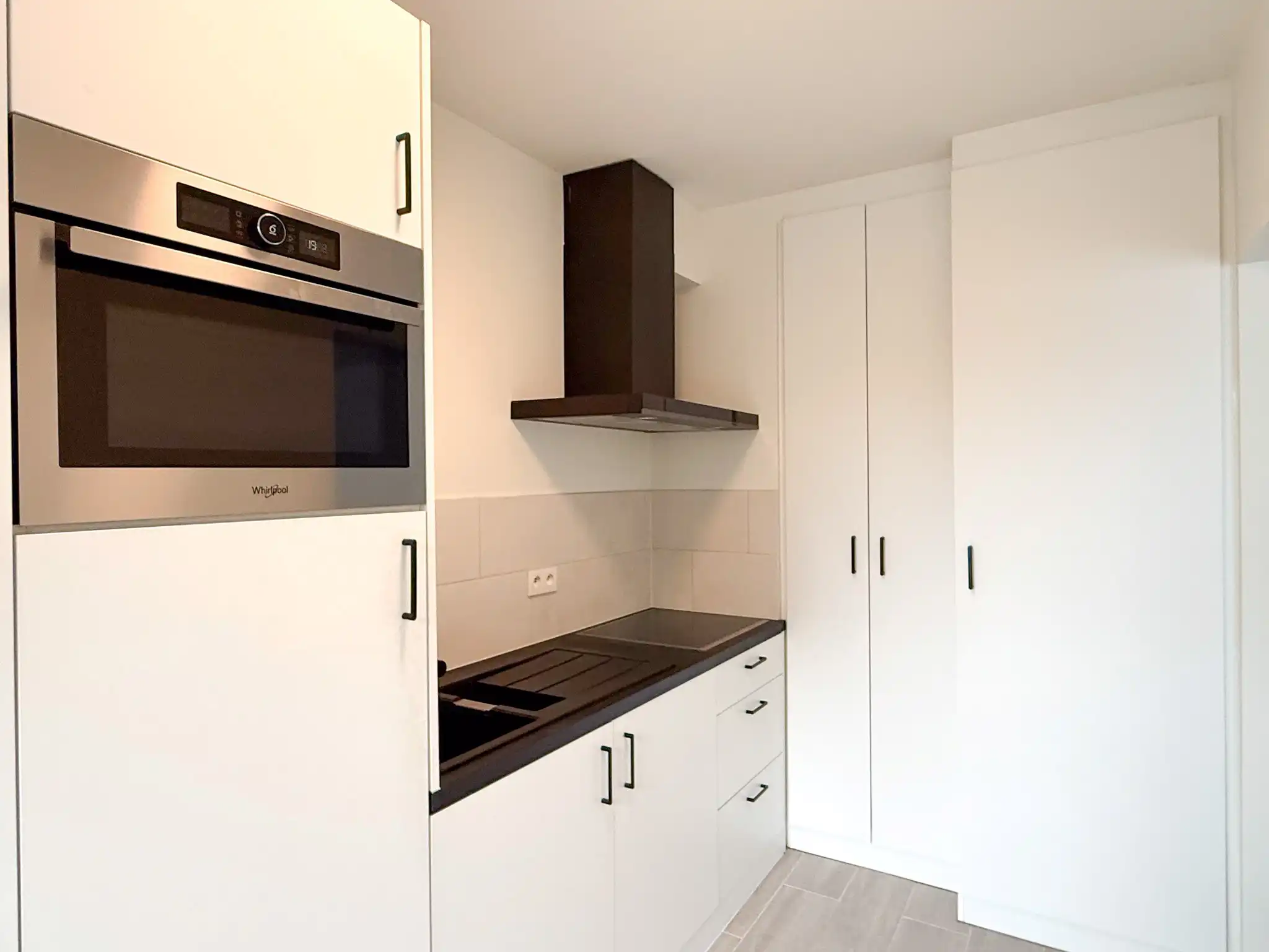 Appartement met 2 slaapkamers op centrale ligging in Beveren foto 4