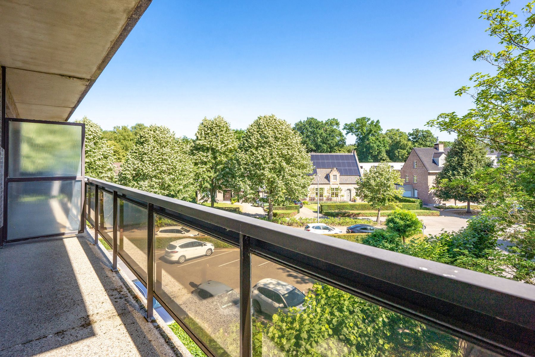 Degelijke serviceflat met terras in Residentie LINDENHOF foto 15