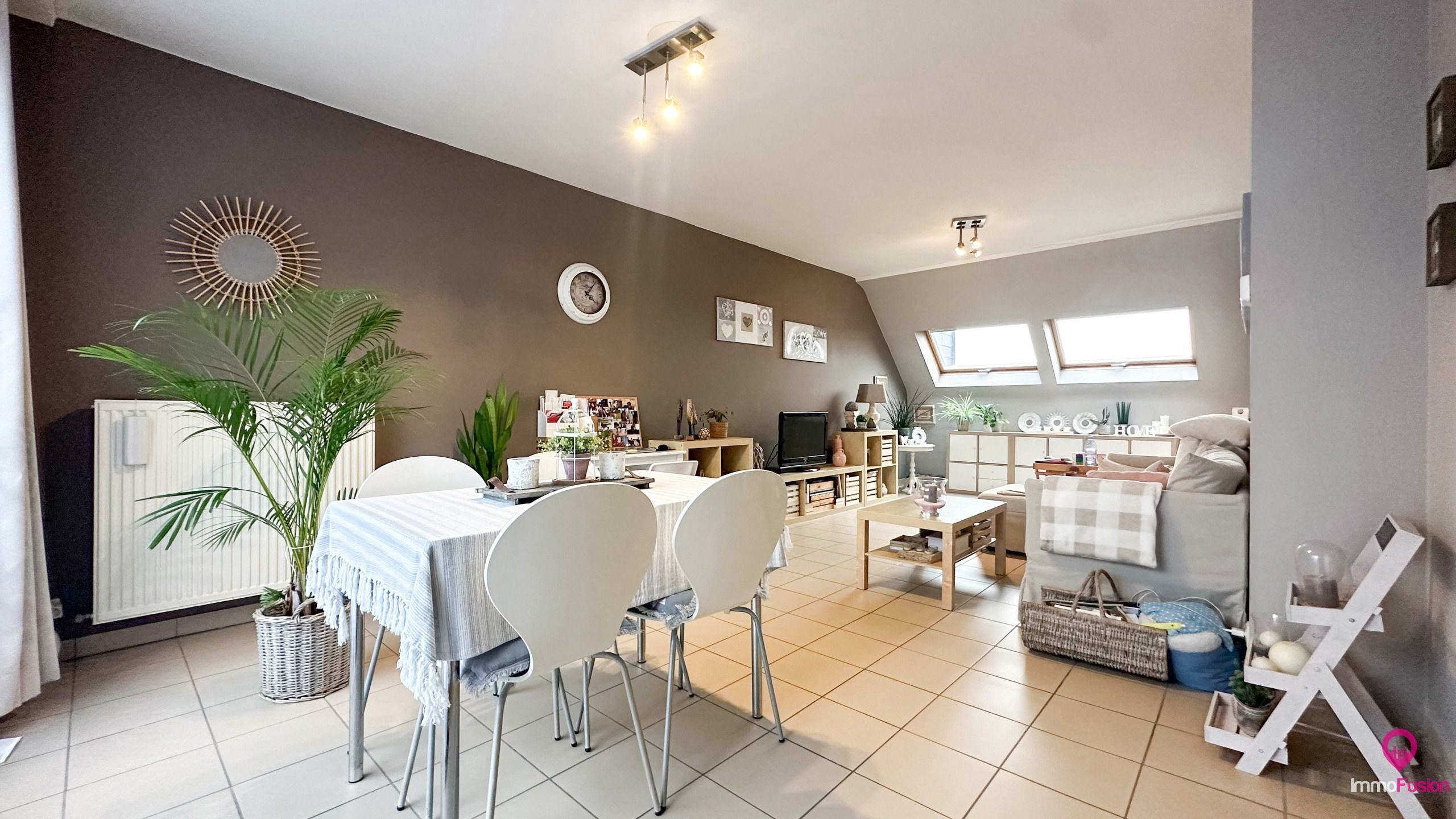 Gezellig appartement met terras op topligging! foto 4