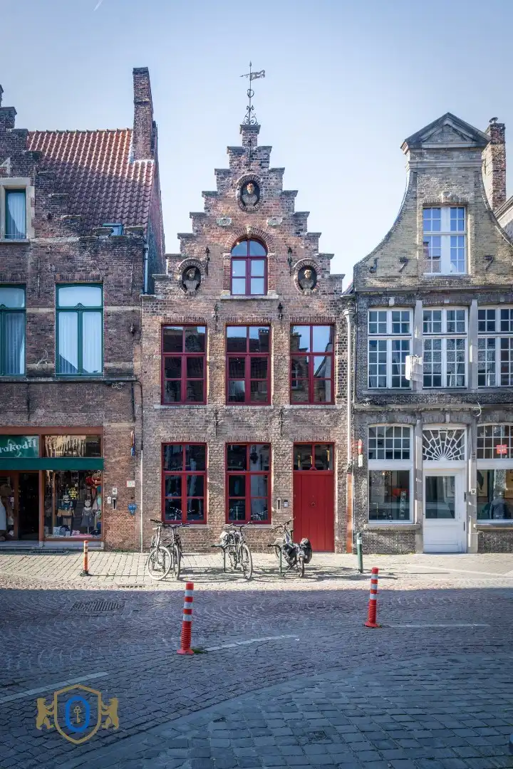 5-slpkr trapgevelwoning met stadstuin foto 2