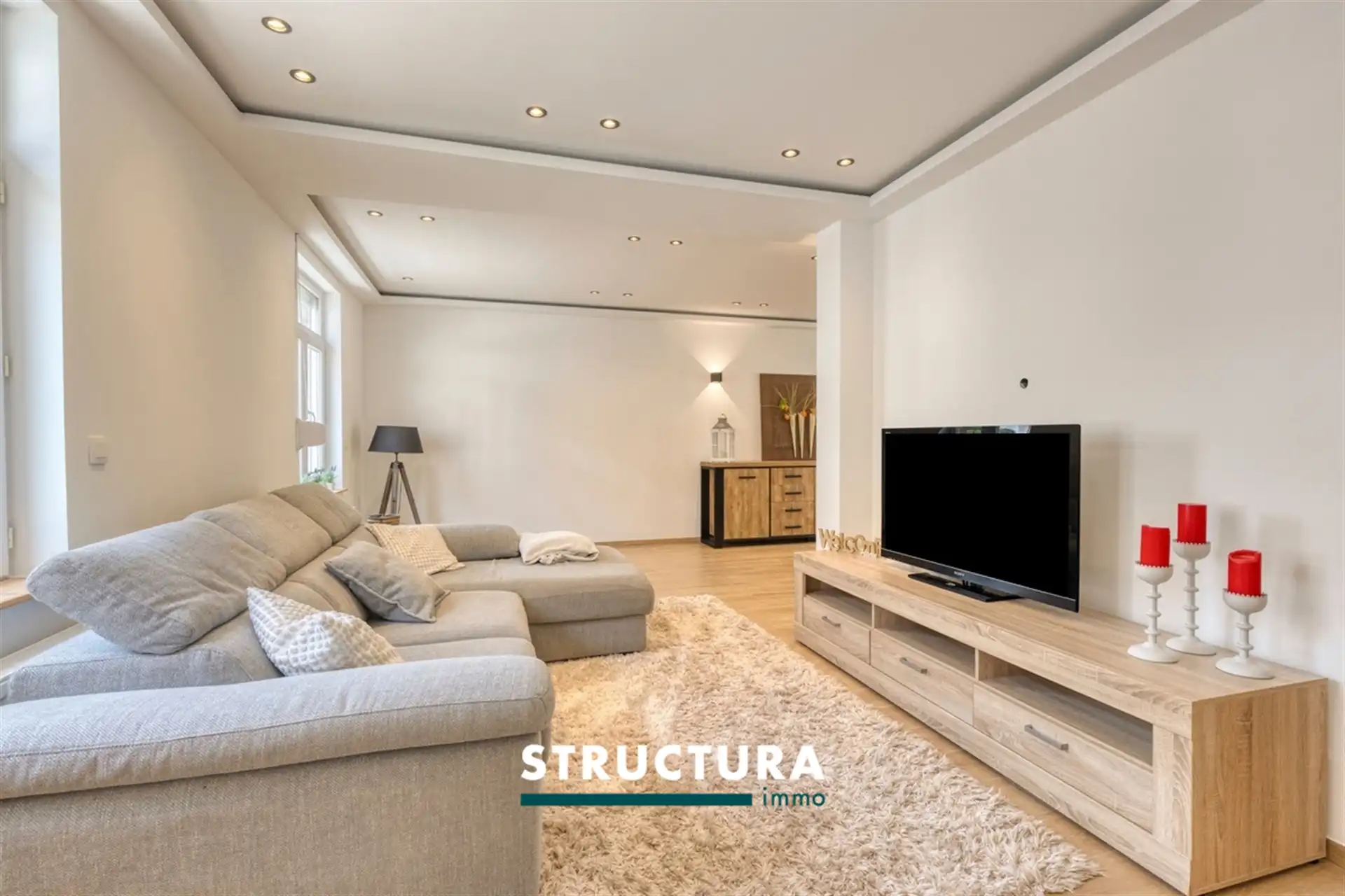 Instapklare gerenoveerde woning met zuidwestgerichte tuin foto 2