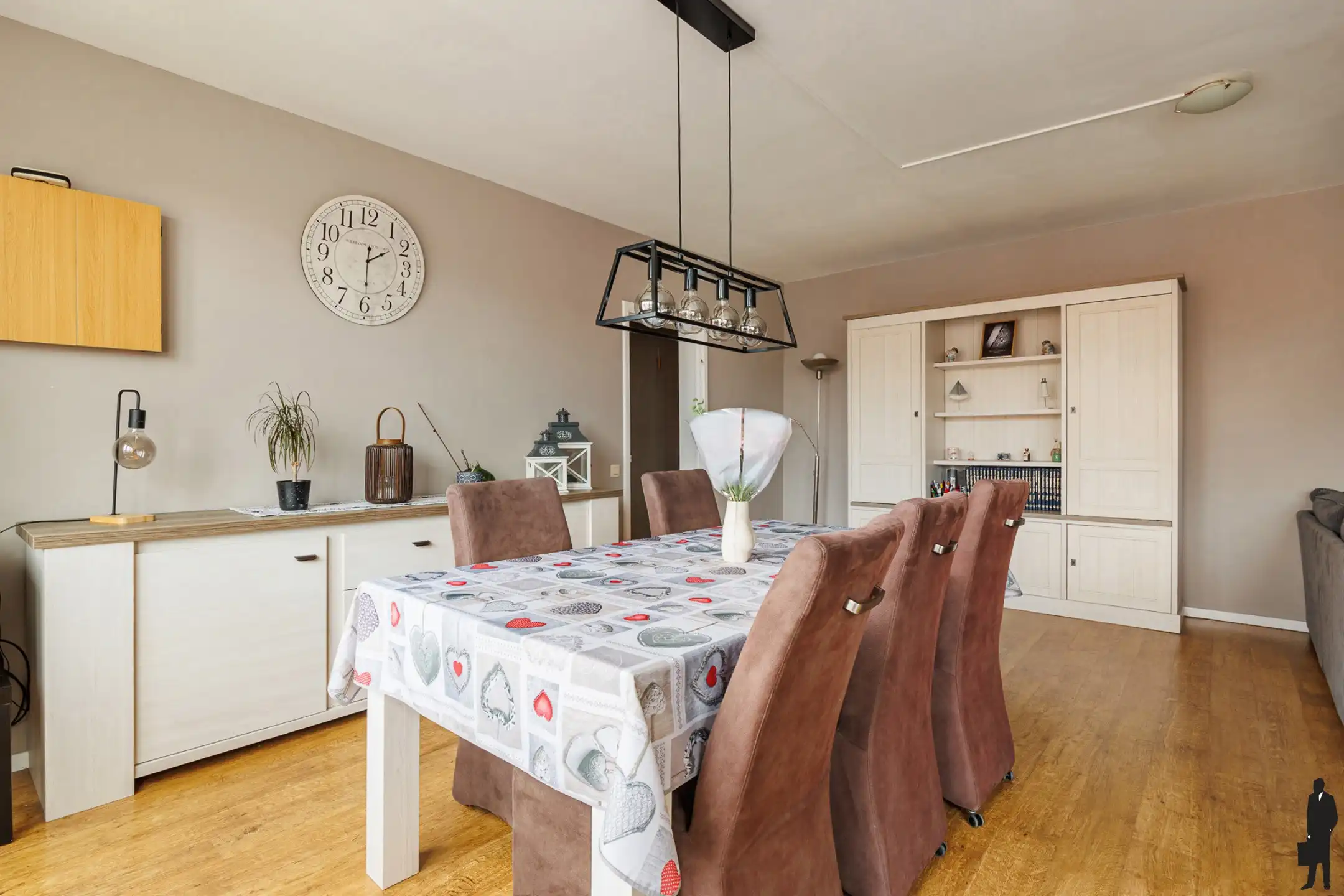 Appartement op zeer gunstige ligging met 3 slpk en garagebox foto 4