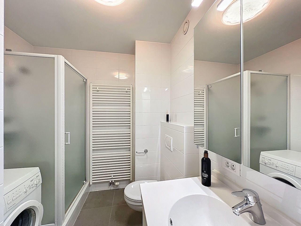 Appartement met vakantiegevoel en twee terrassen vlakbij de Zeedijk & De Kinkhoorn foto 22