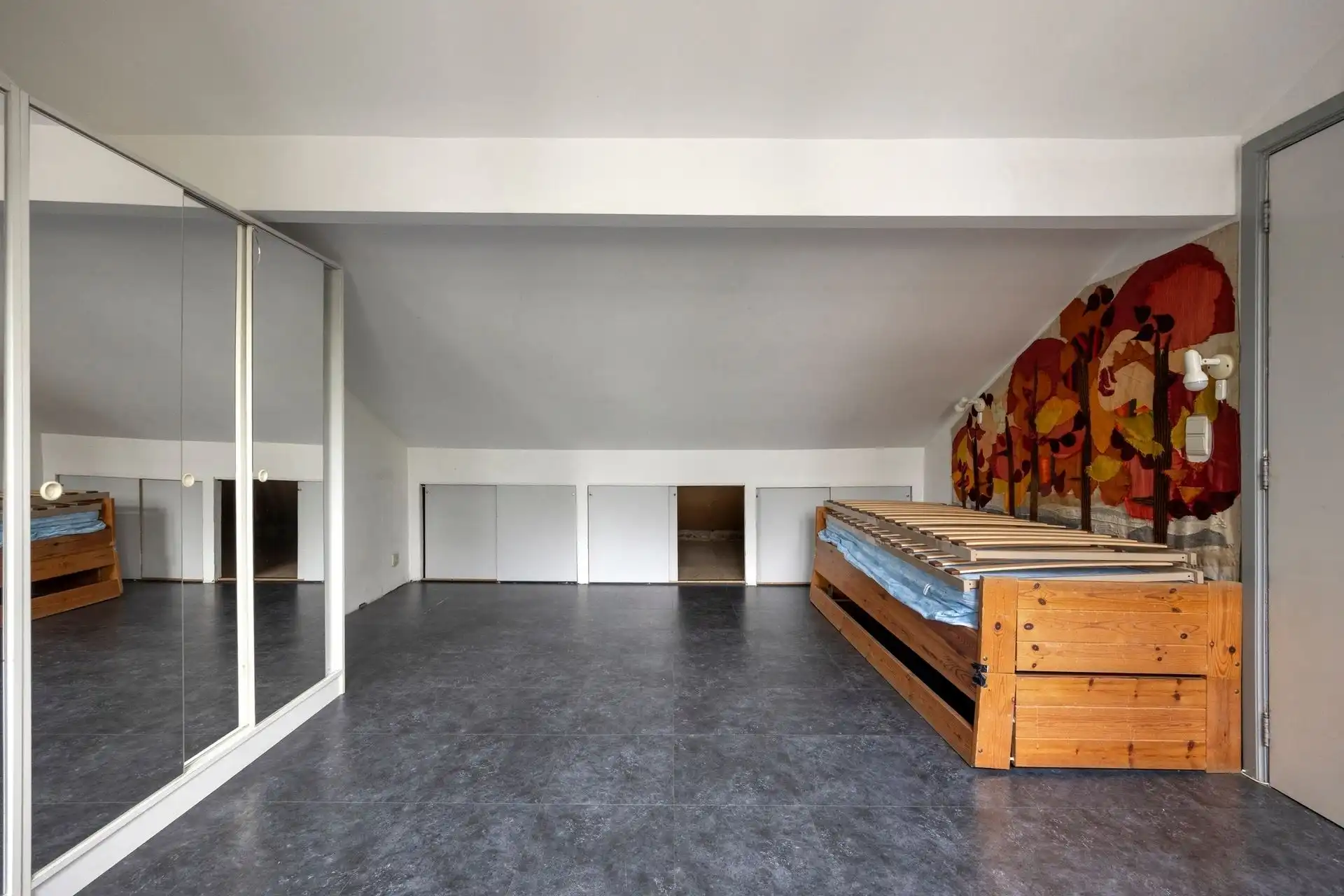 Ruime villa te moderniseren op rustige locatie foto 20