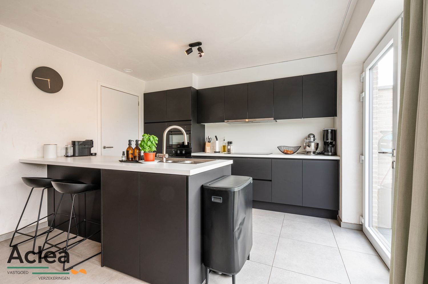 Recente energiezuinige woning met 3 tot 4 slpks foto 12