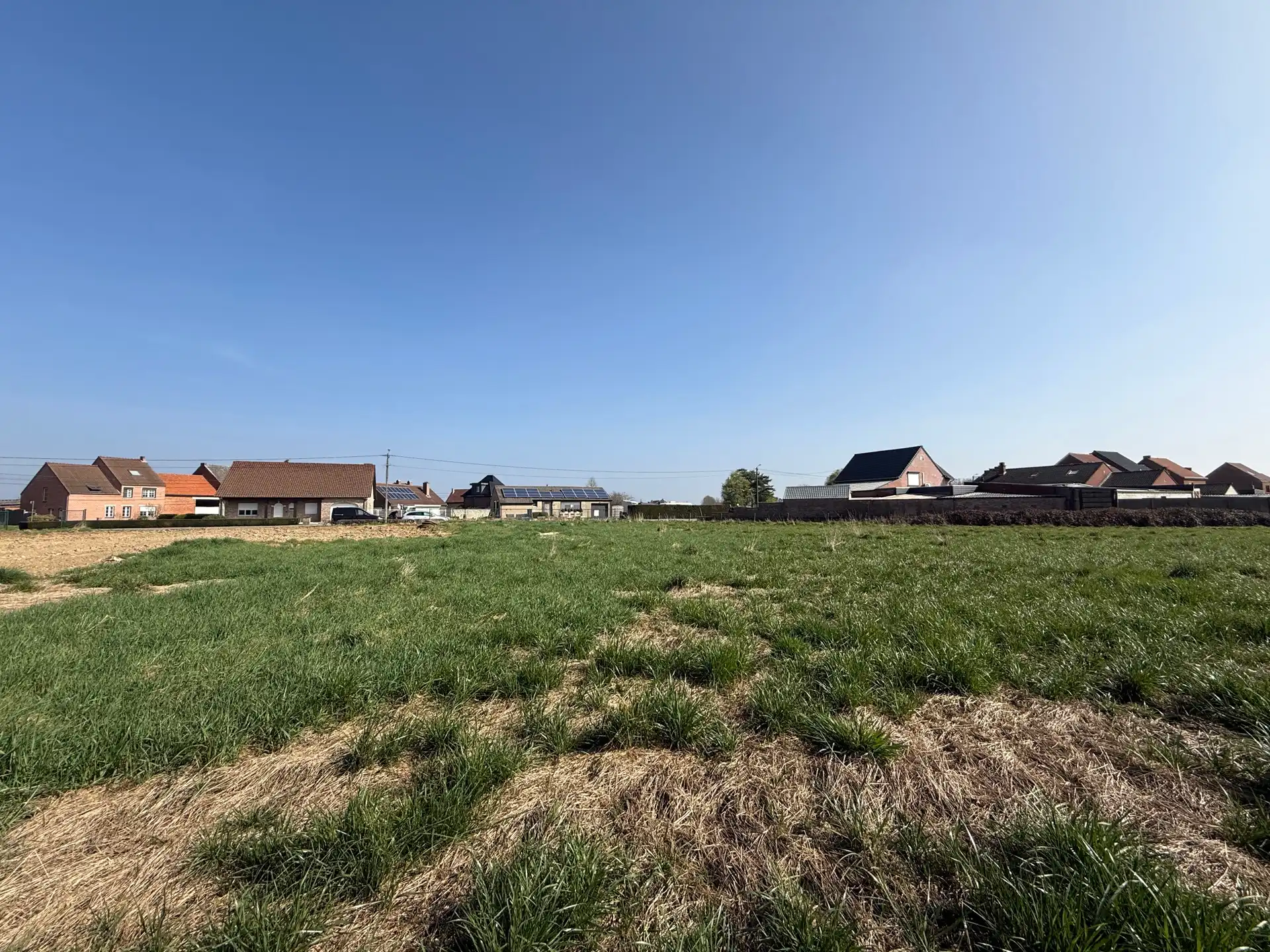 Bouwgrond voor open bebouwing op perceel van 11a38 foto 2