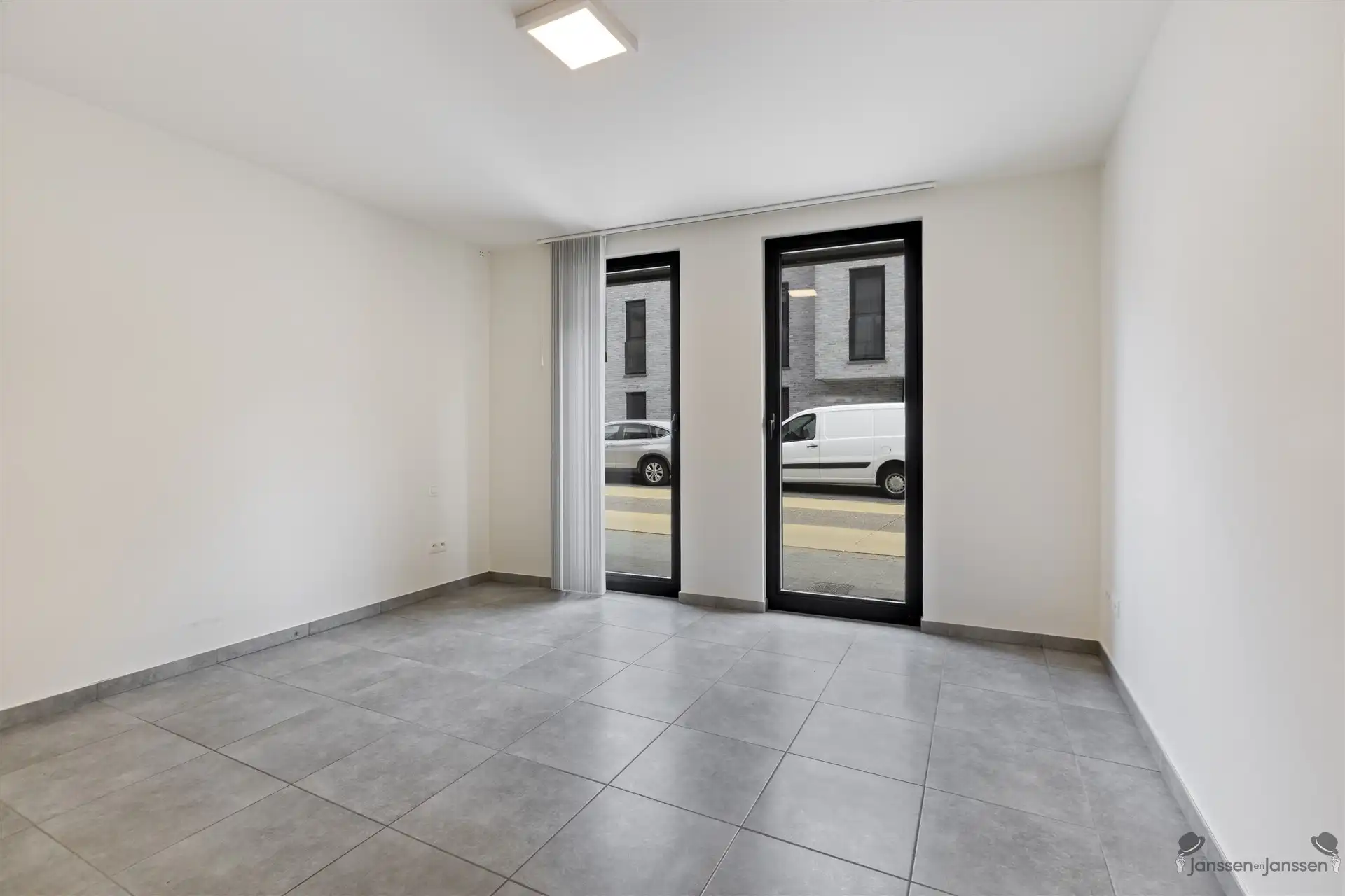 Instapklaar energiezuinig gelijkvloers appartement met 3 slaapkamers te Tessenderlo-Ham foto 11
