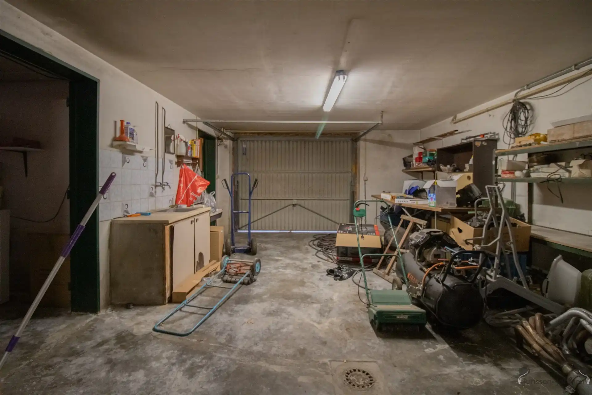 Ruime te renoveren HOB op 522 m² met 3 slaapkamers en ruime zolder met mogelijkheden foto 12