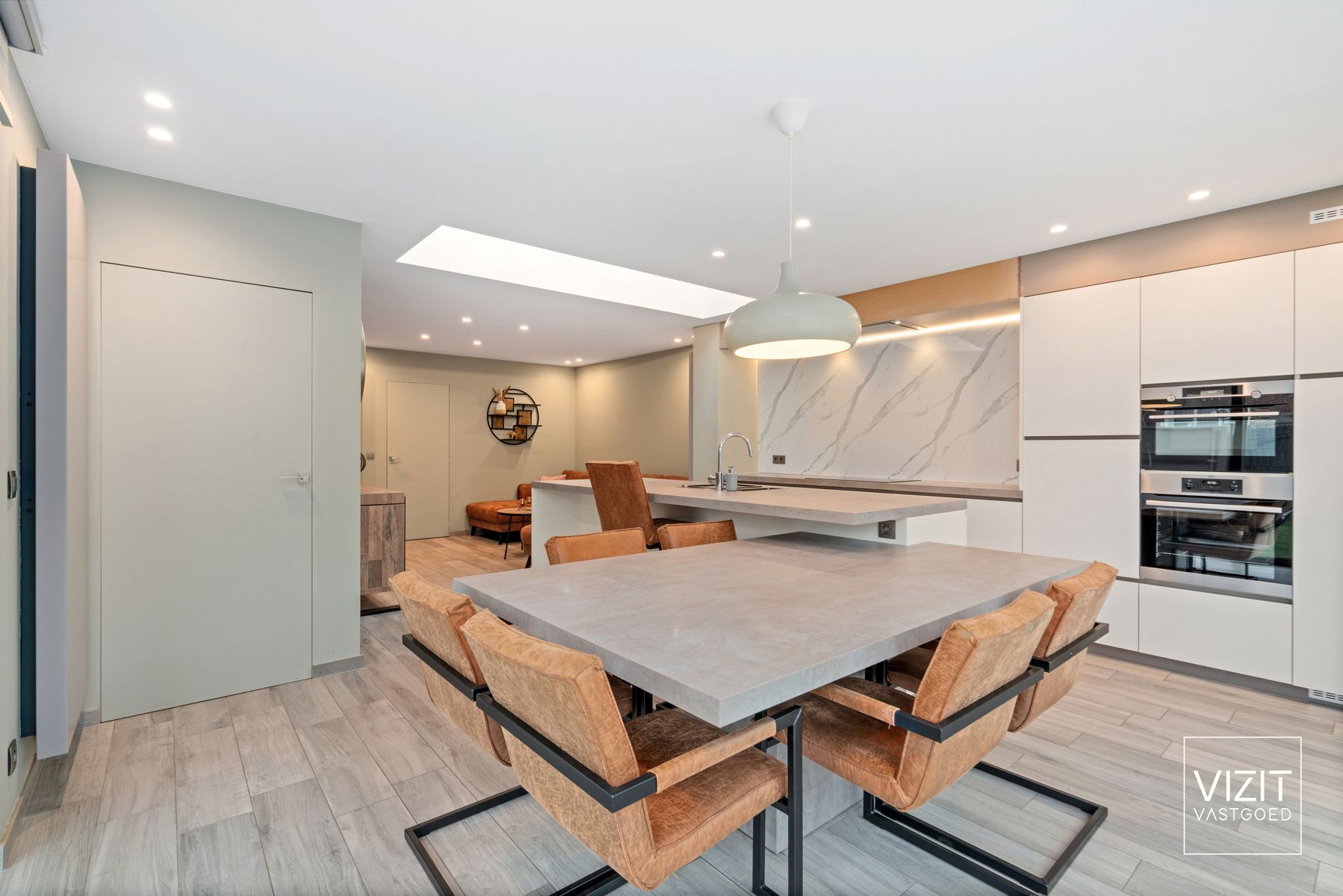 Ruime woning met tuin en garage in rustige woonwijk!  foto 5