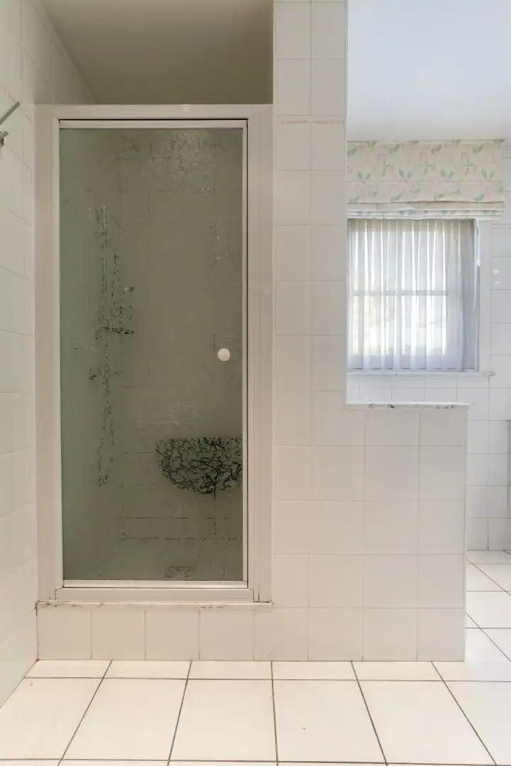 Degelijke villa in rustige buurt op 750 m²! foto 13