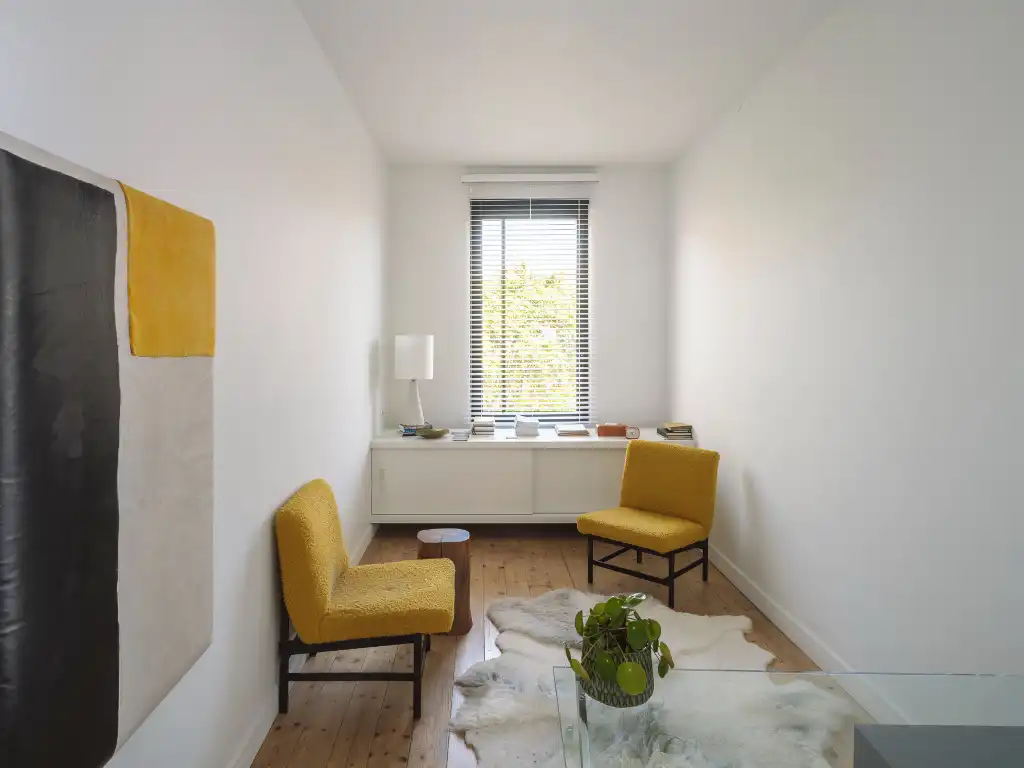Klassevolle herenwoning met interieur van Peter Ivens & Bea Mombaers, volwassen stadstuin, inpandige garage en uitzonderlijk zicht op de Visserij. foto 18