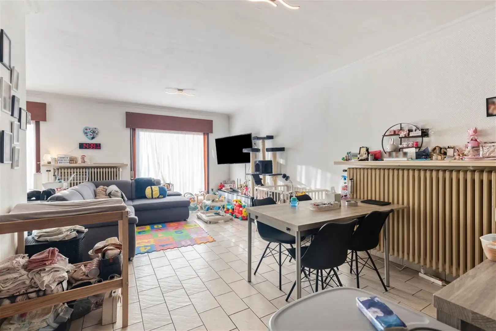 Gezellige, rustig gelegen woning op 413 m² met zonnige tuin, garage en 3 slaapkamers. foto 3