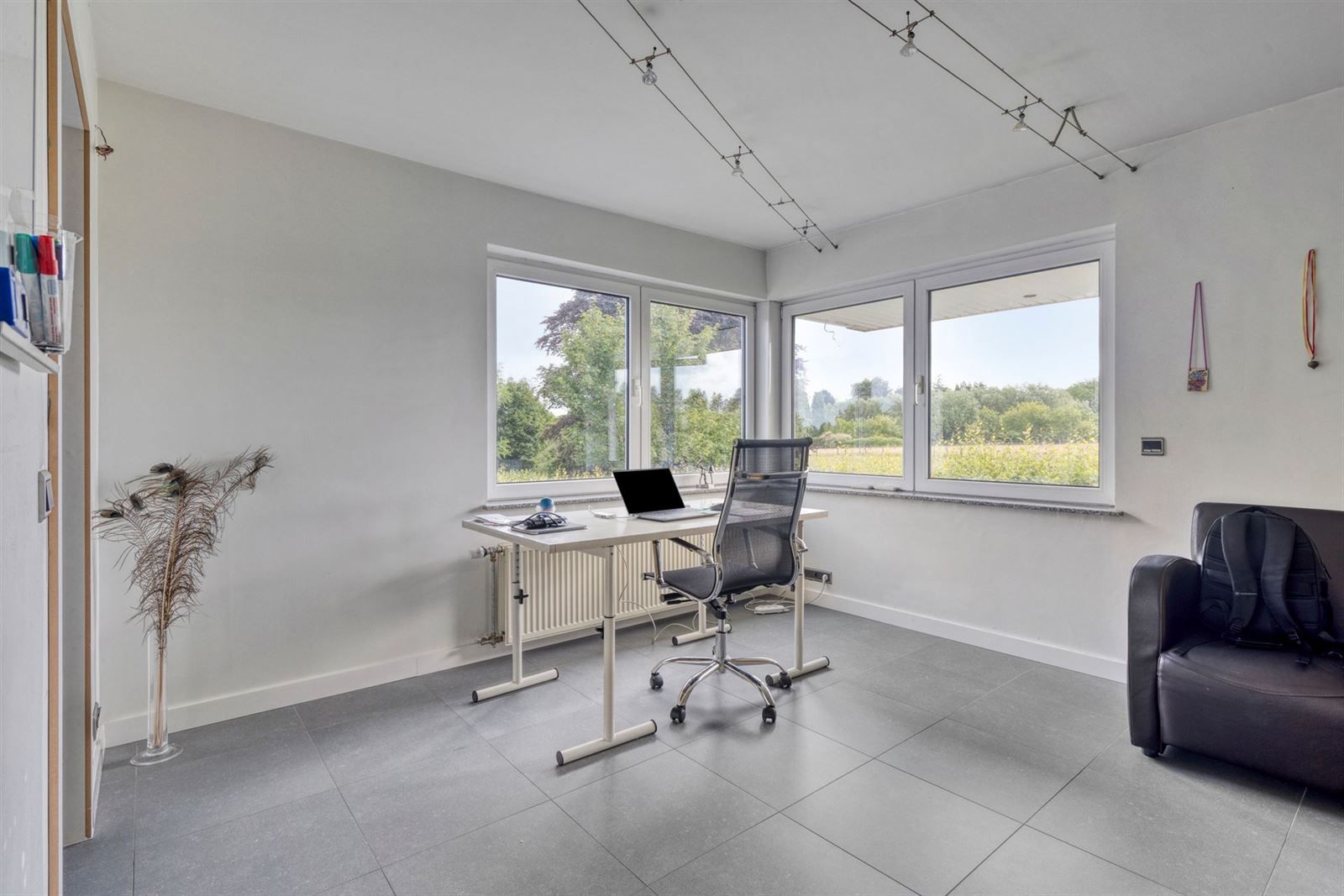 Ruime villa te huur op rustige locatie foto 16