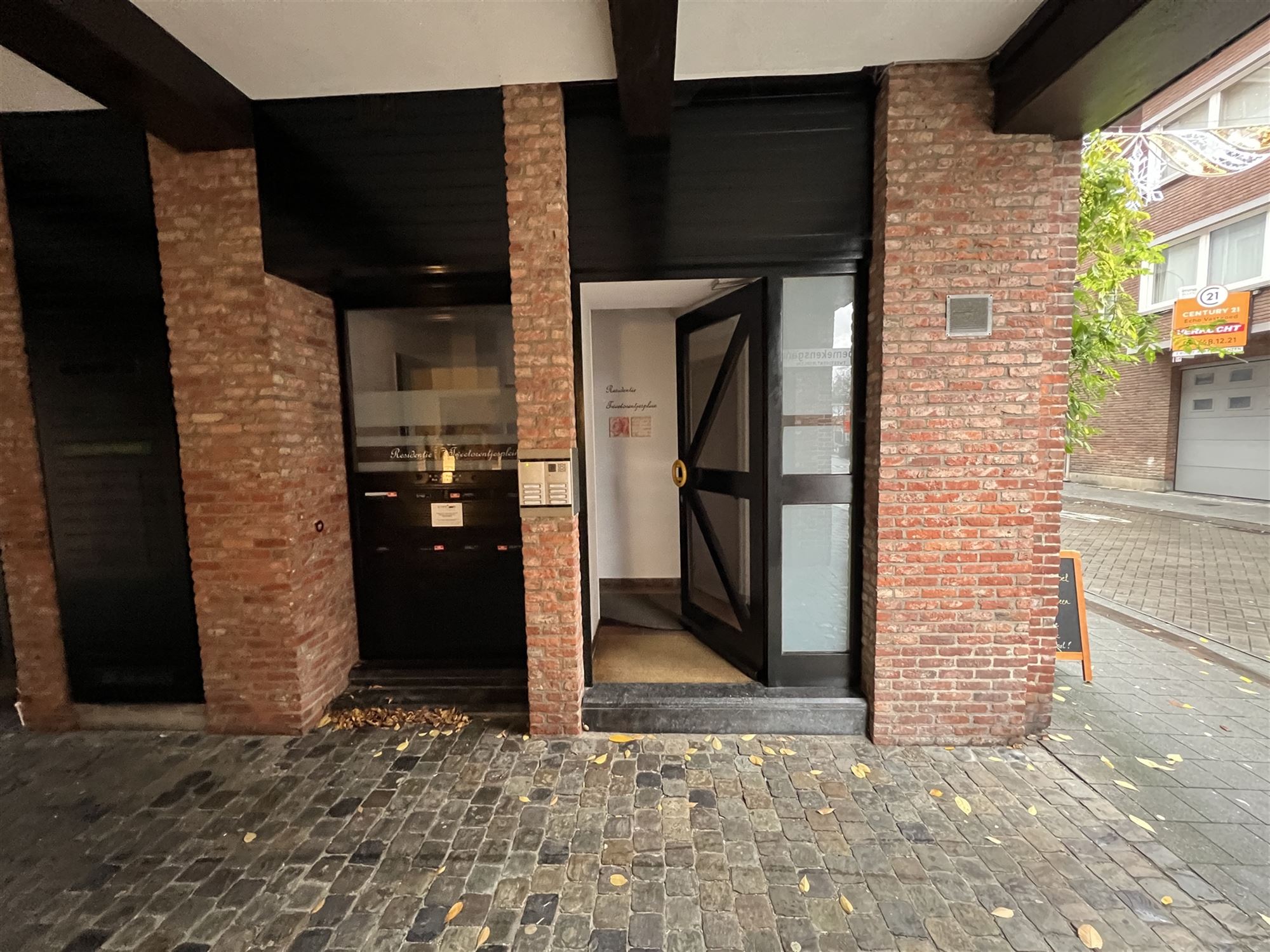 3-slaapkamer appartement top locatie! foto 3