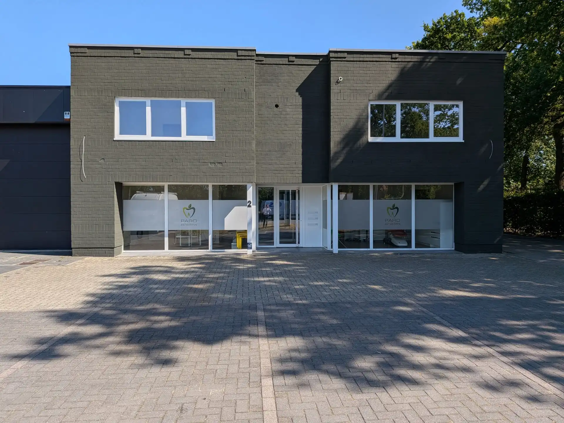 Gerenoveerd kantoor te huur in Schoten foto 2