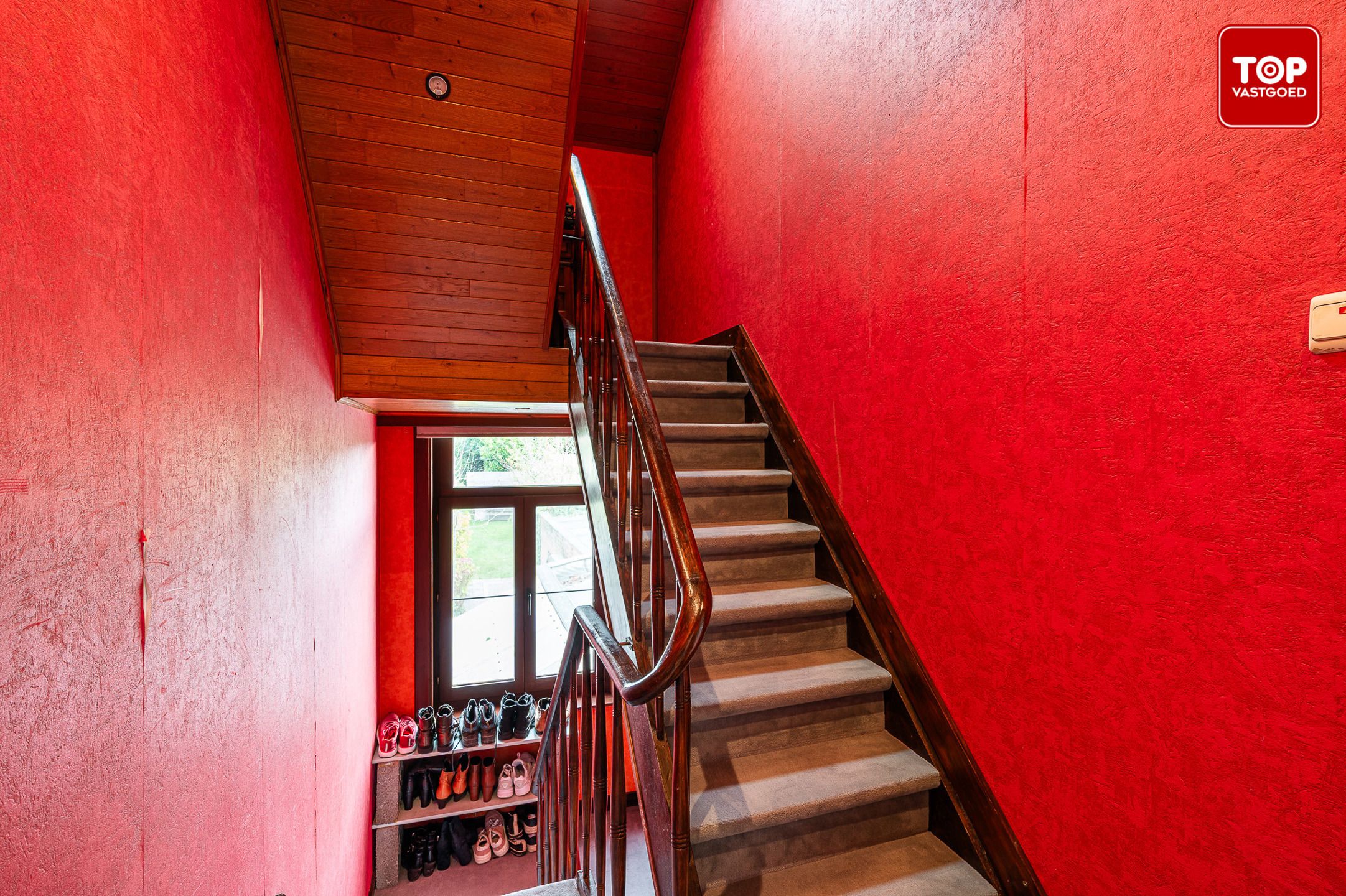 Charmante woning nabij het centrum van Drongen foto 12