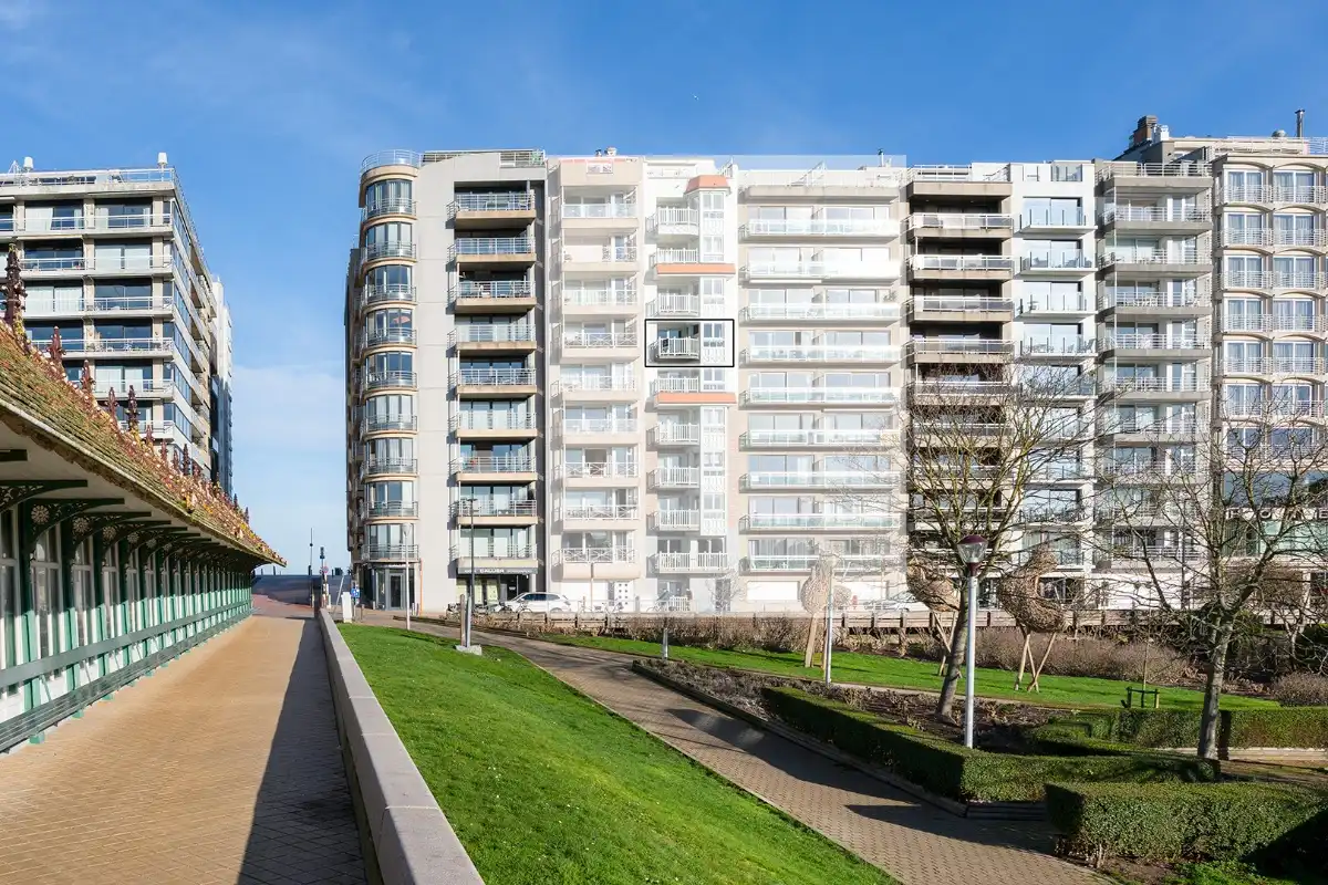 Prachtig appartement met uniek zicht op de haven en het Leopoldpark foto {{pictureIndex}}