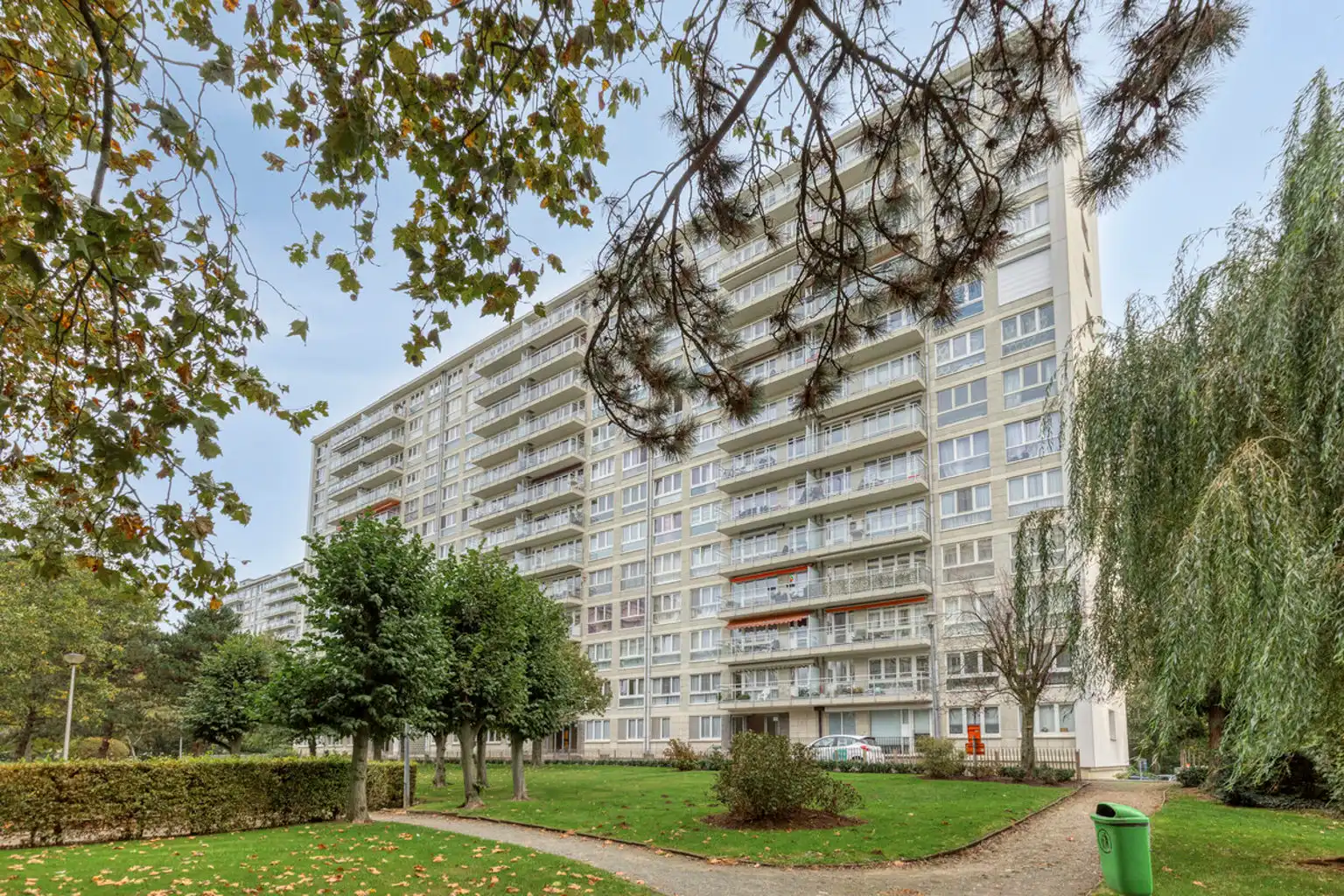 Instapklaar 3-slaapkamer appartement met subliem uitzicht foto 18