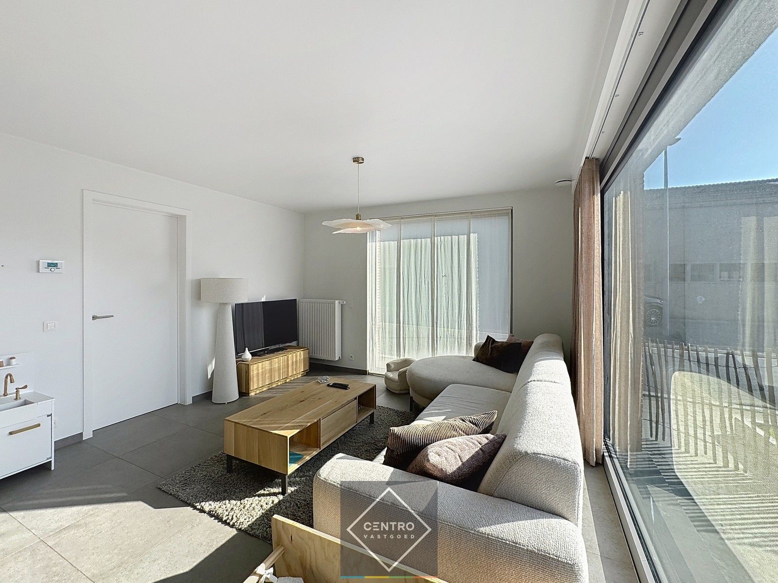 MOOI afgewerkte nieuwbouwwoning met alle COMFORT! foto 4