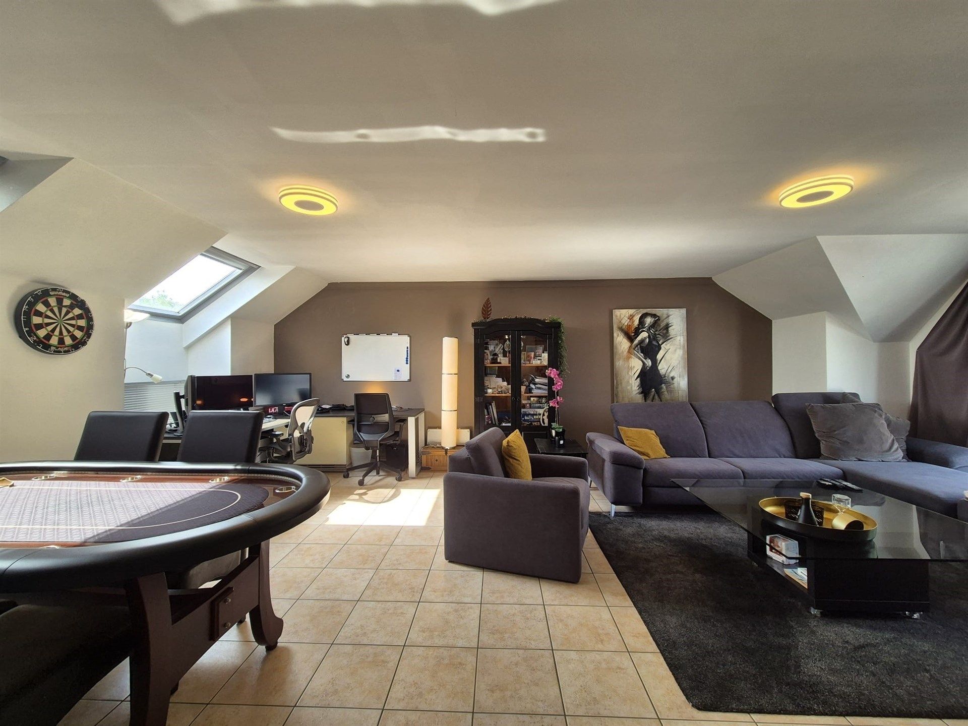 Gunstig gelegen 2 slaapkamer appartement op de tweede verdieping. foto 4