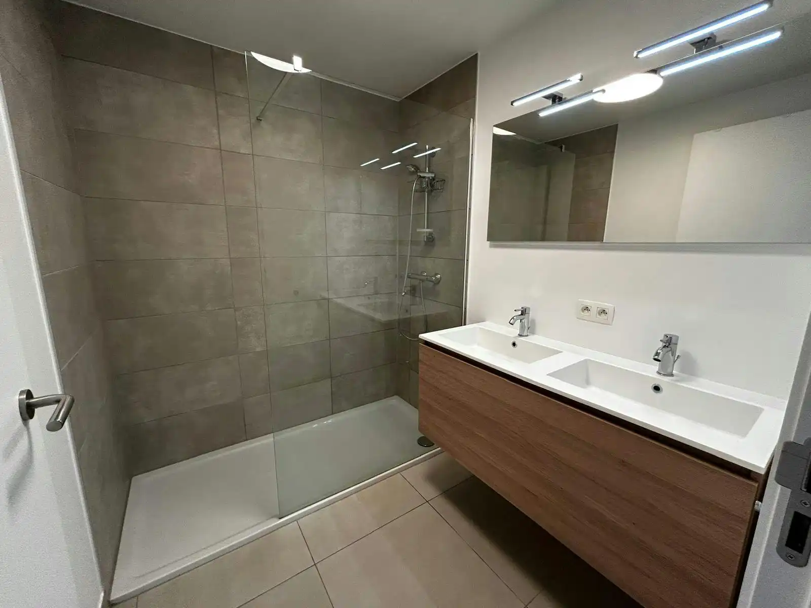 Appartement met twee slaapkamers in centrum Aalter foto 12