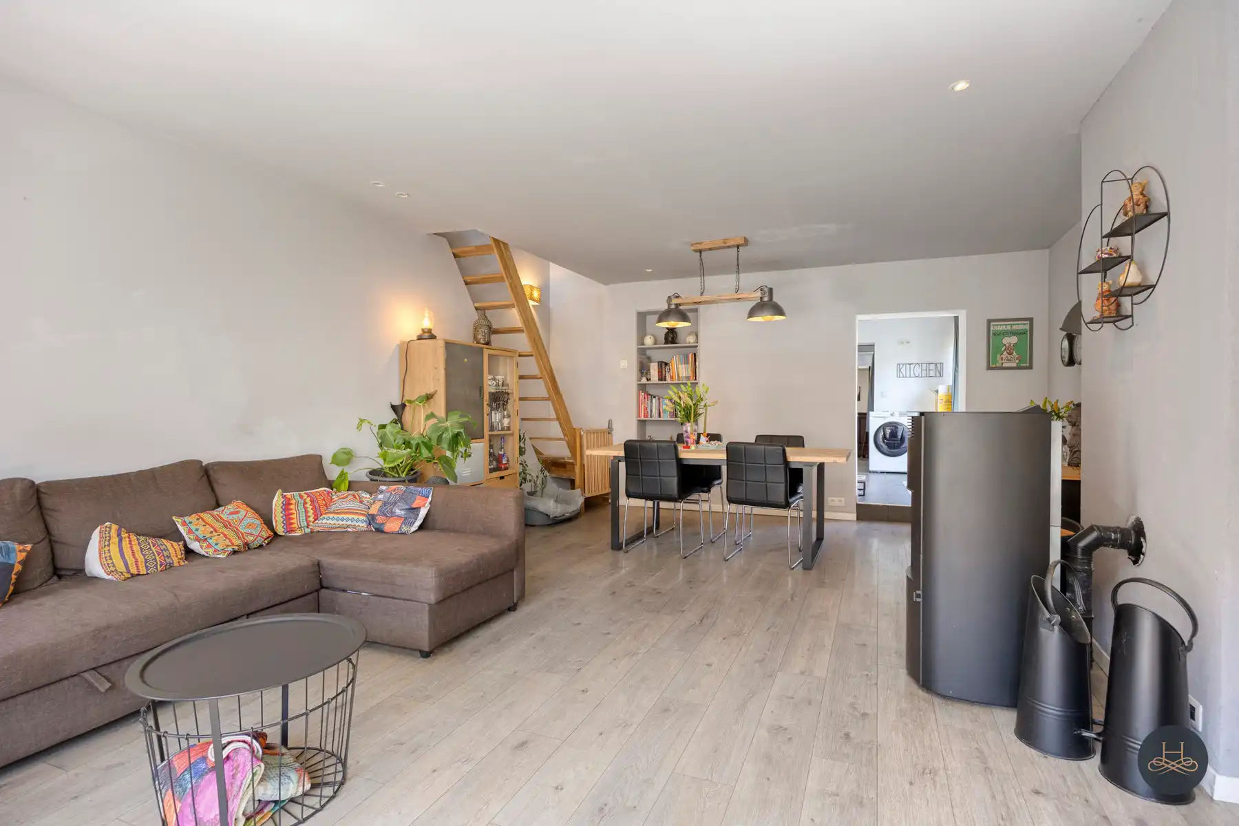 Veelzijdige halfopen bebouwing met woonstudio in de tuin foto 7