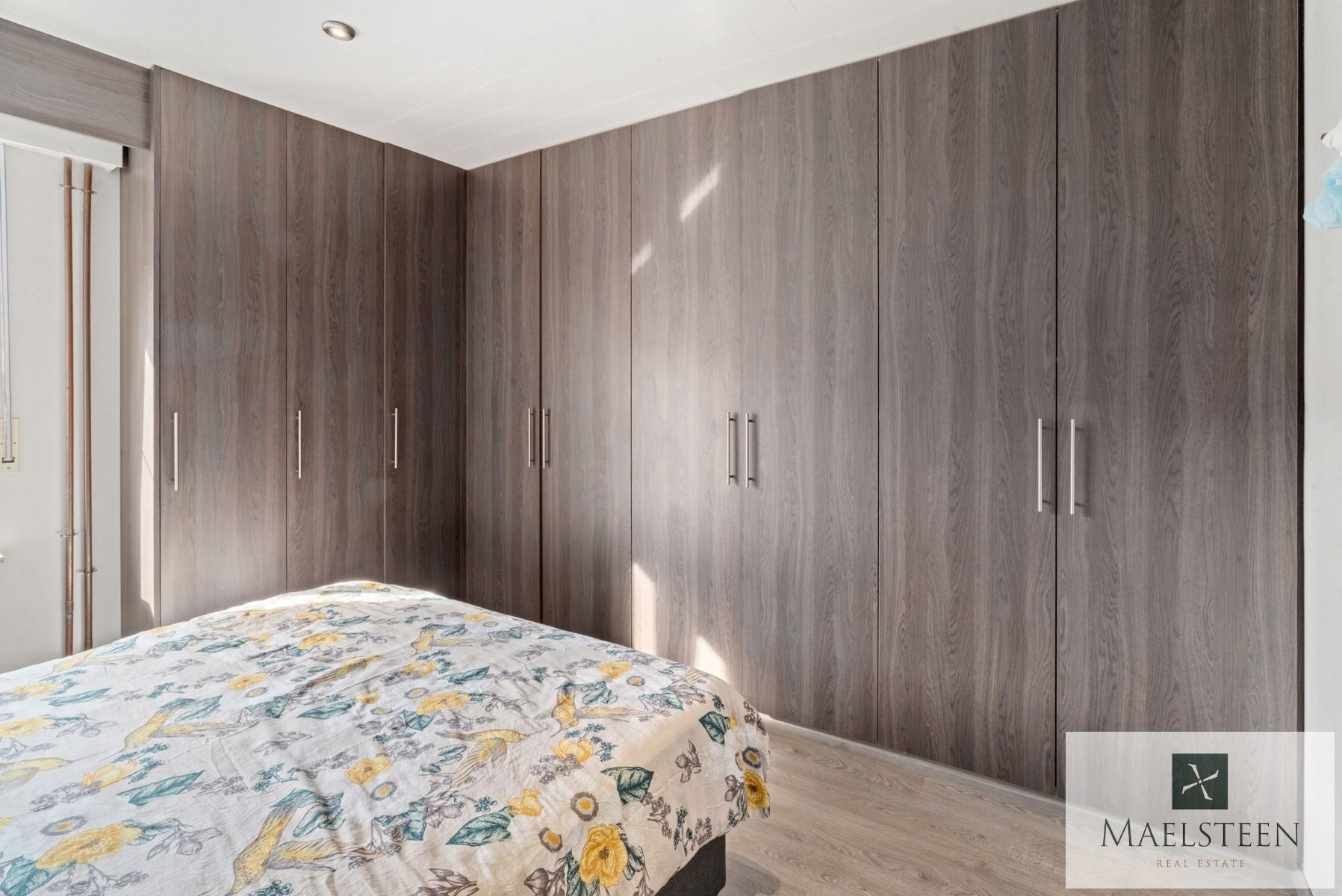 Instapklare trapgevelwoning, gelegen in Brugge centrum foto 12