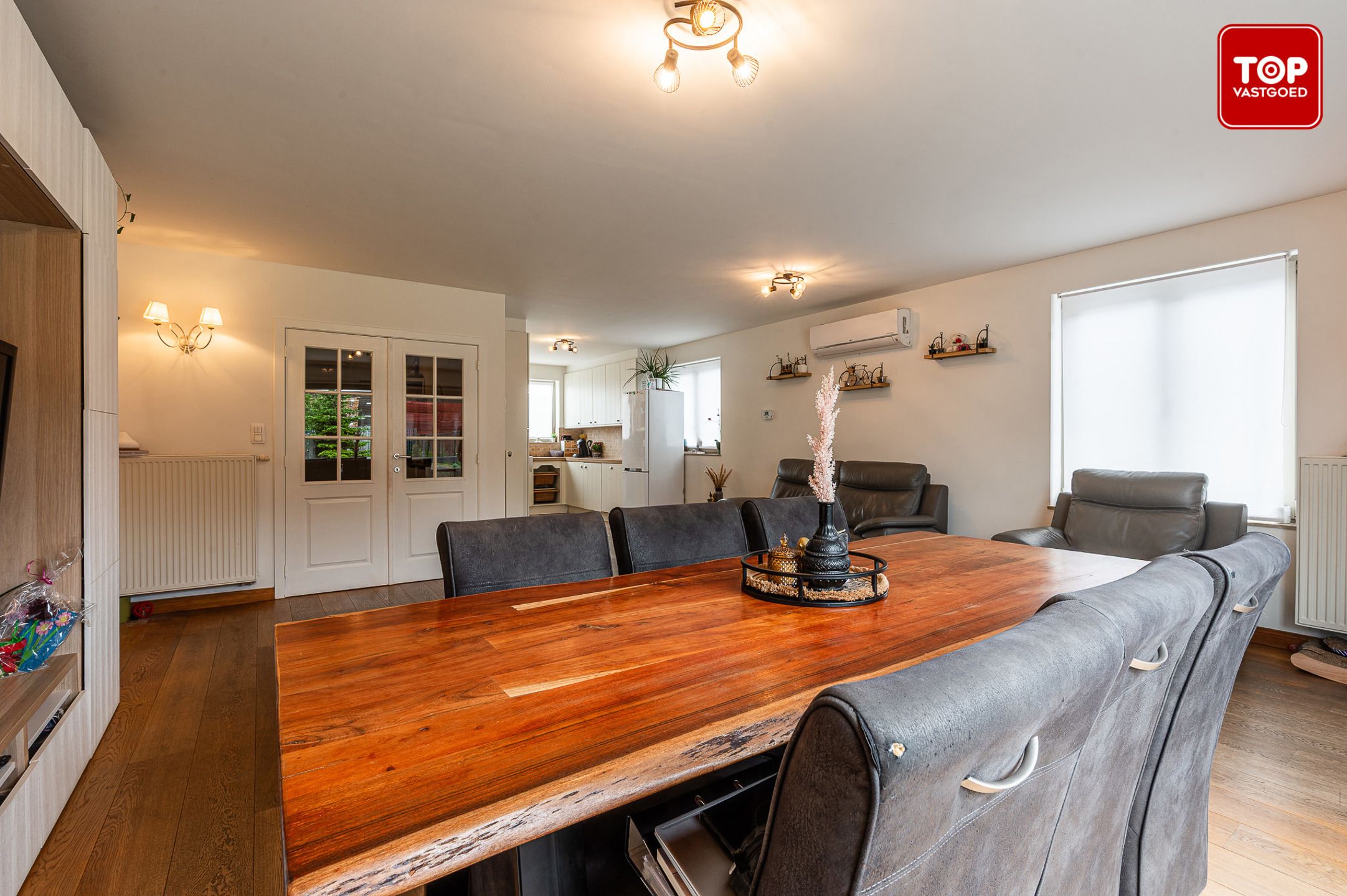Ruime en lichtrijke woning met 4 slaapkamers in een rustige wijk foto 5