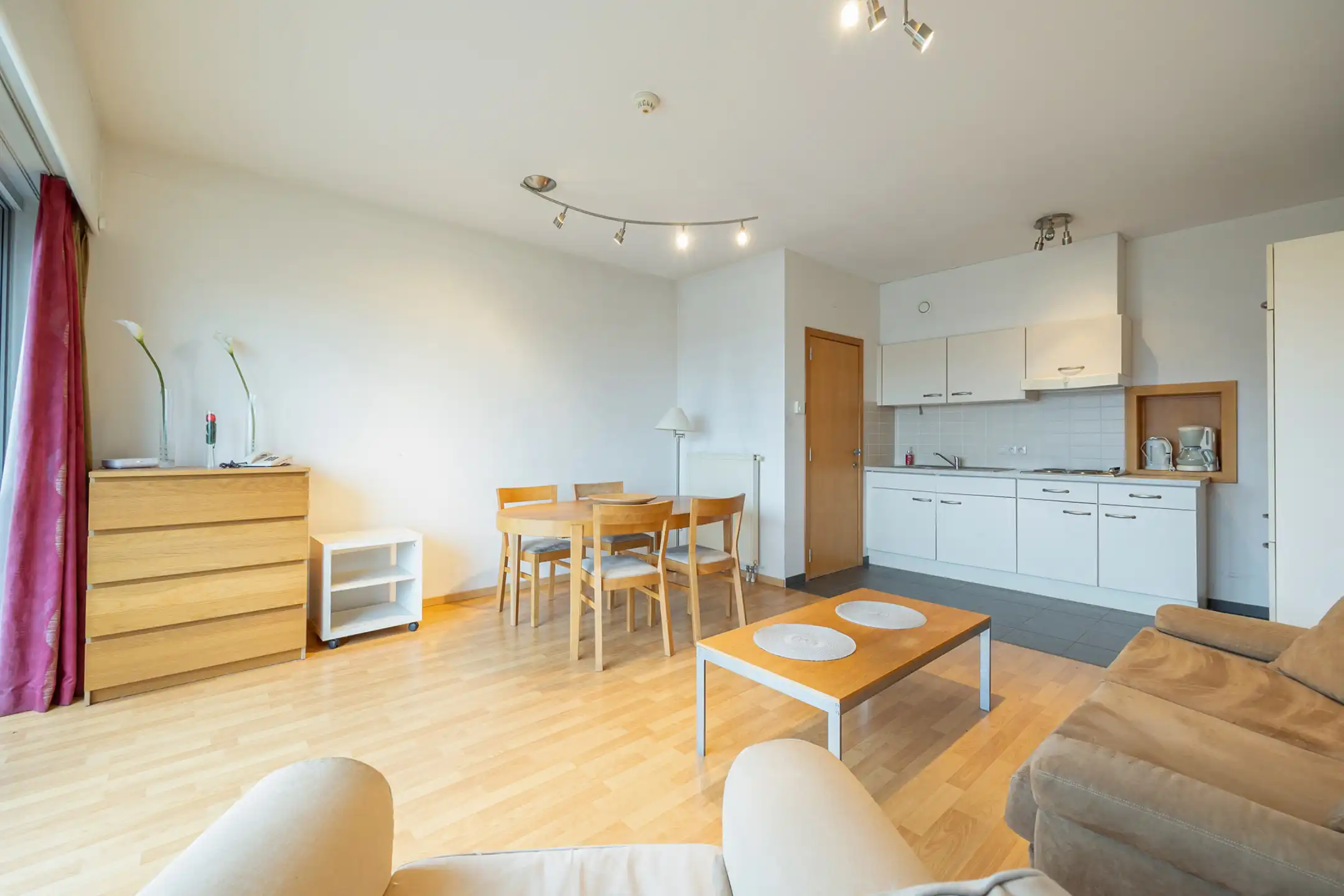 BEVEREN - Erkende assistentiewoning in hartje Beveren  foto {{pictureIndex}}