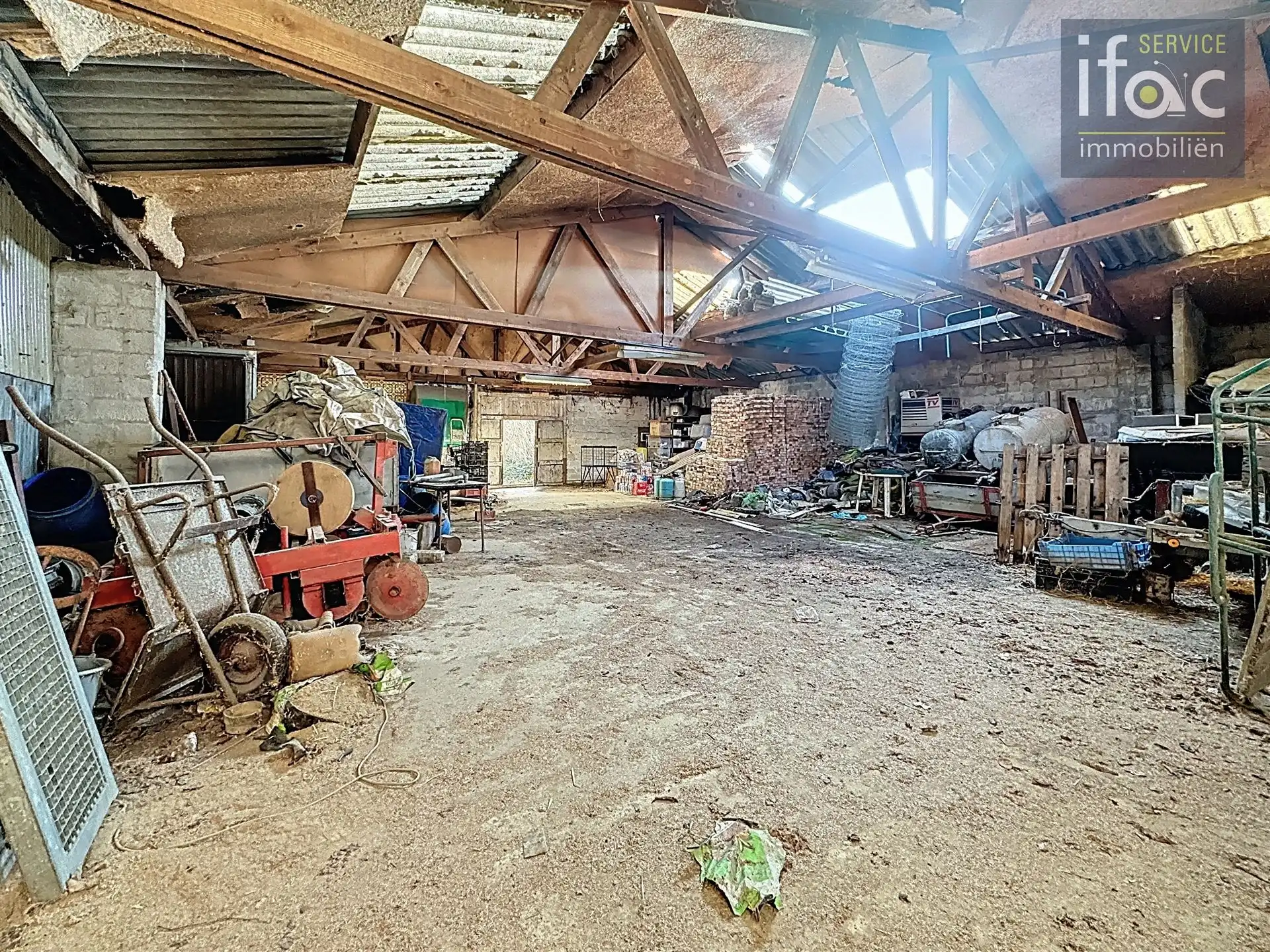 Multifunctionele loods van maar liefst +/- 600m² foto 9