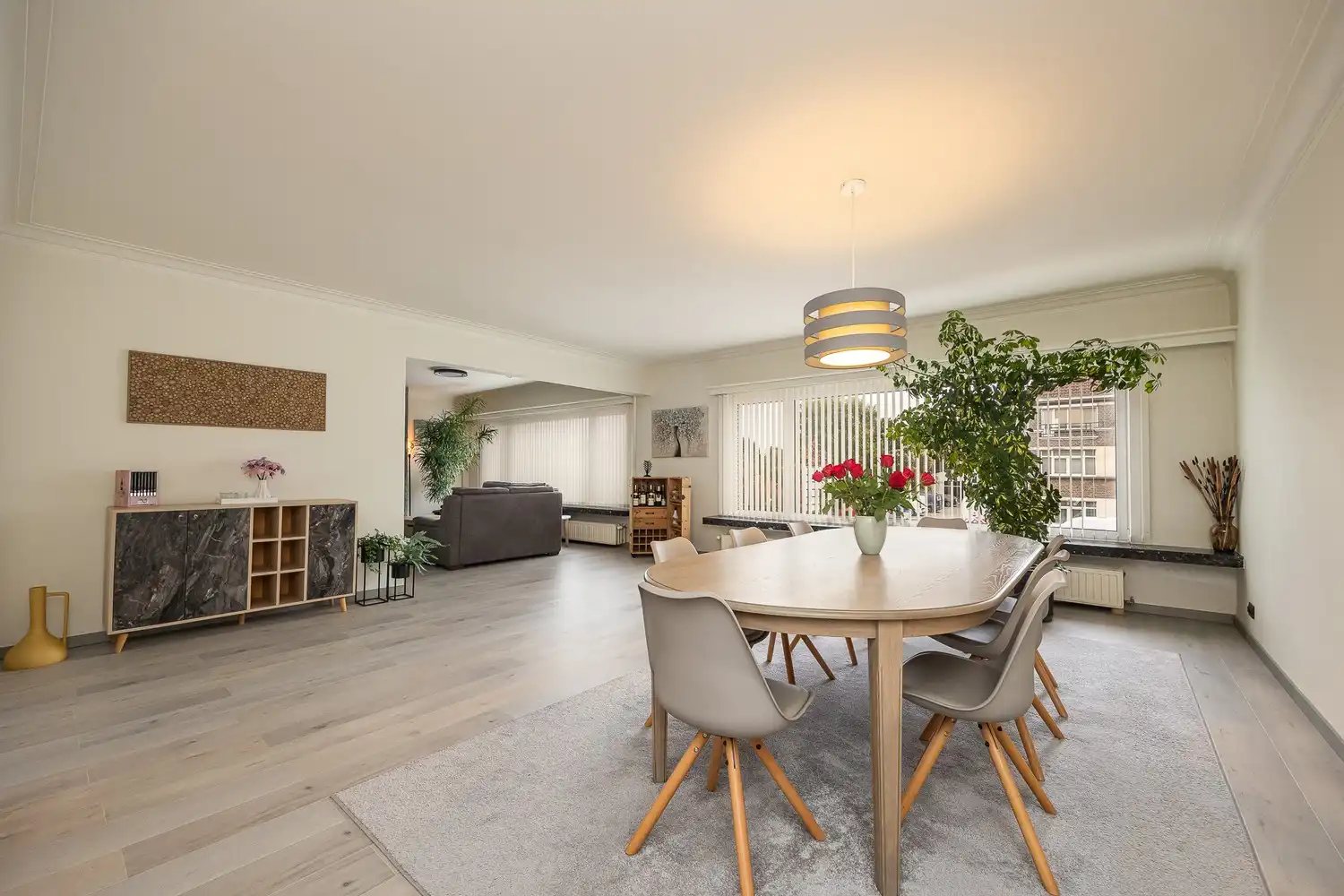 Royaal wonen in Borsbeek - 185 m² appartement met zonnig terras foto 4