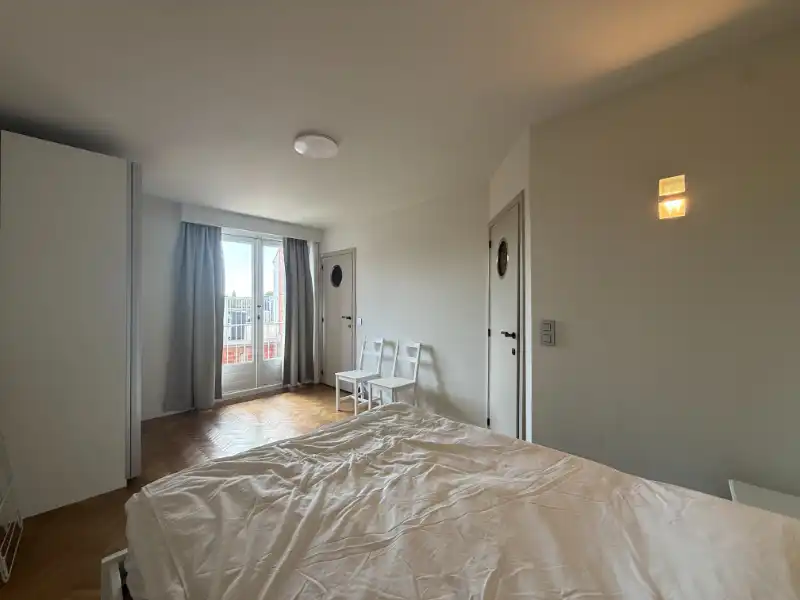 Lichtrijk dakappartement met ruim dakterras tussen Sint-Pietersstation en UZ Gent foto 9