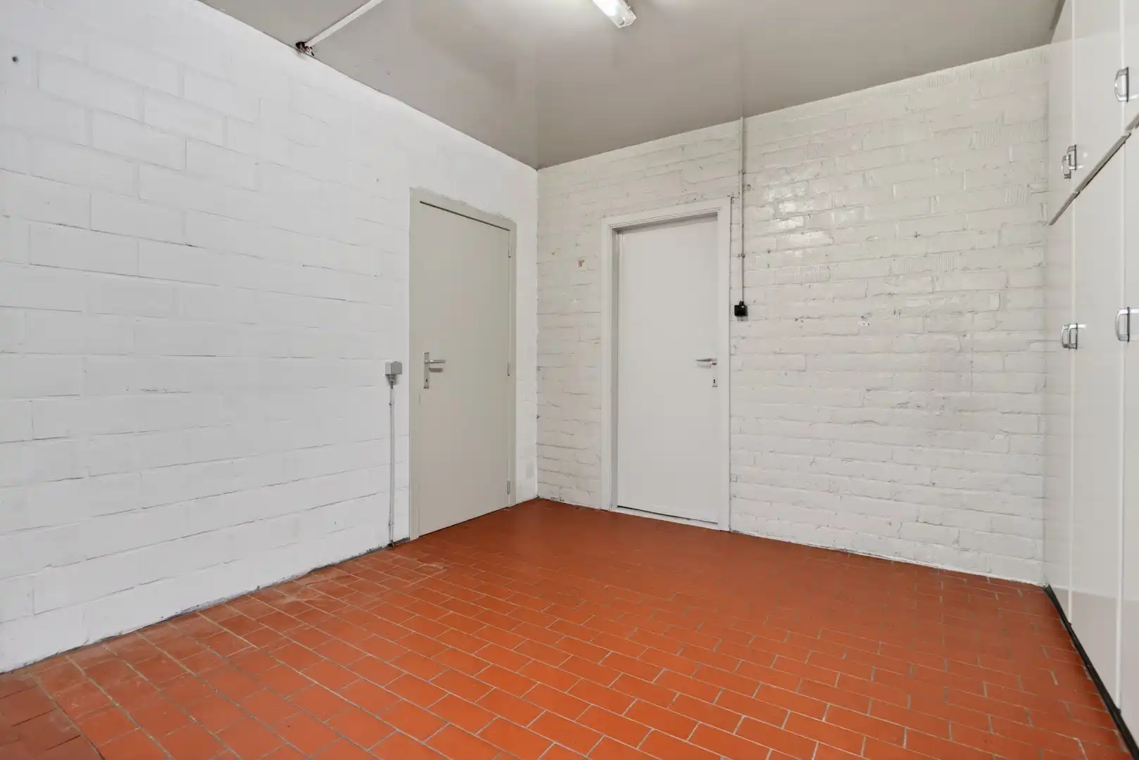 Ruime gelijkvloerse woning met veel potentieel op rustige ligging in Mol foto 36