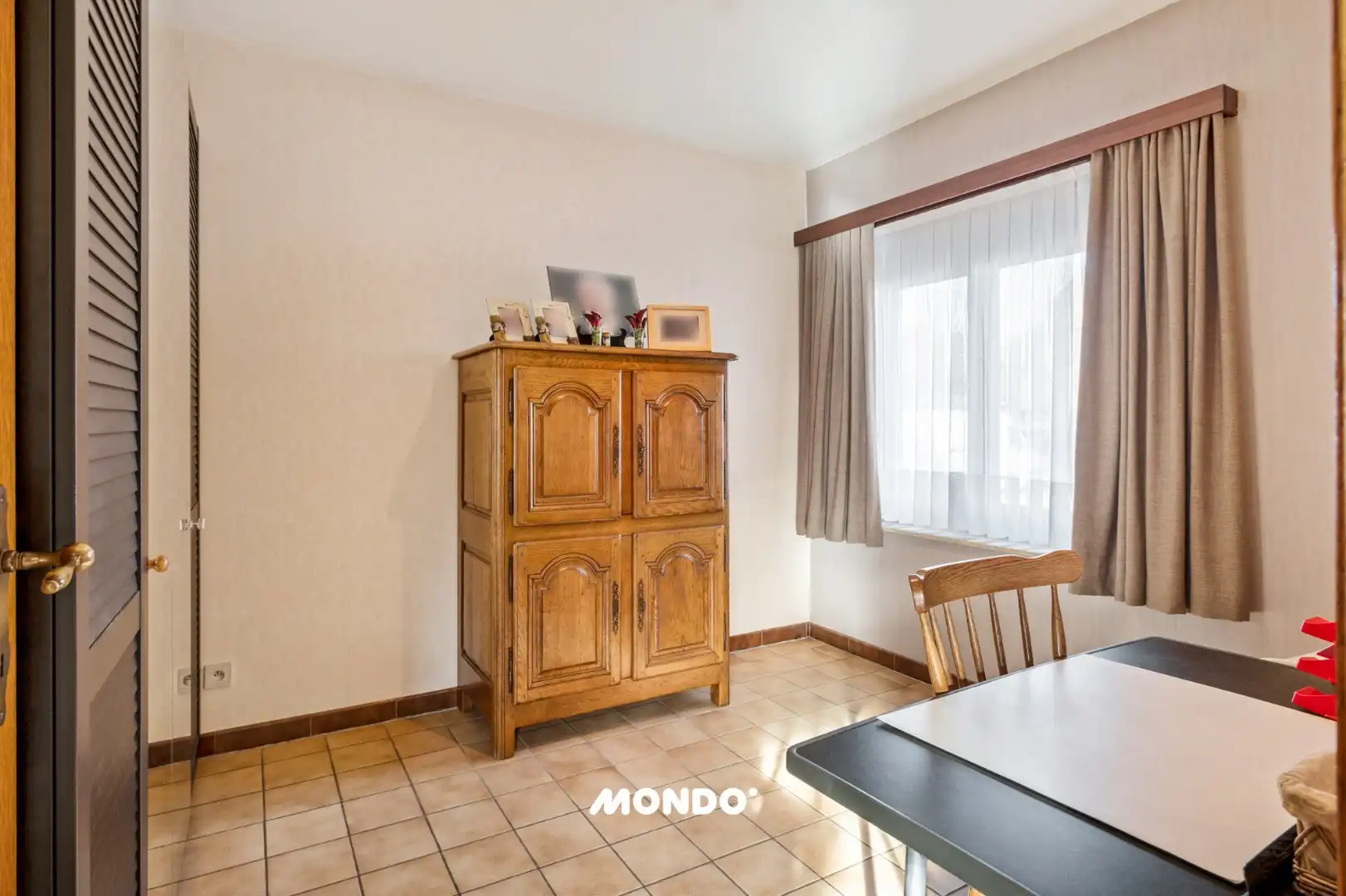 Landelijke woning met 4 slaapkamers en een ruime tuin in een groene omgeving! foto 12