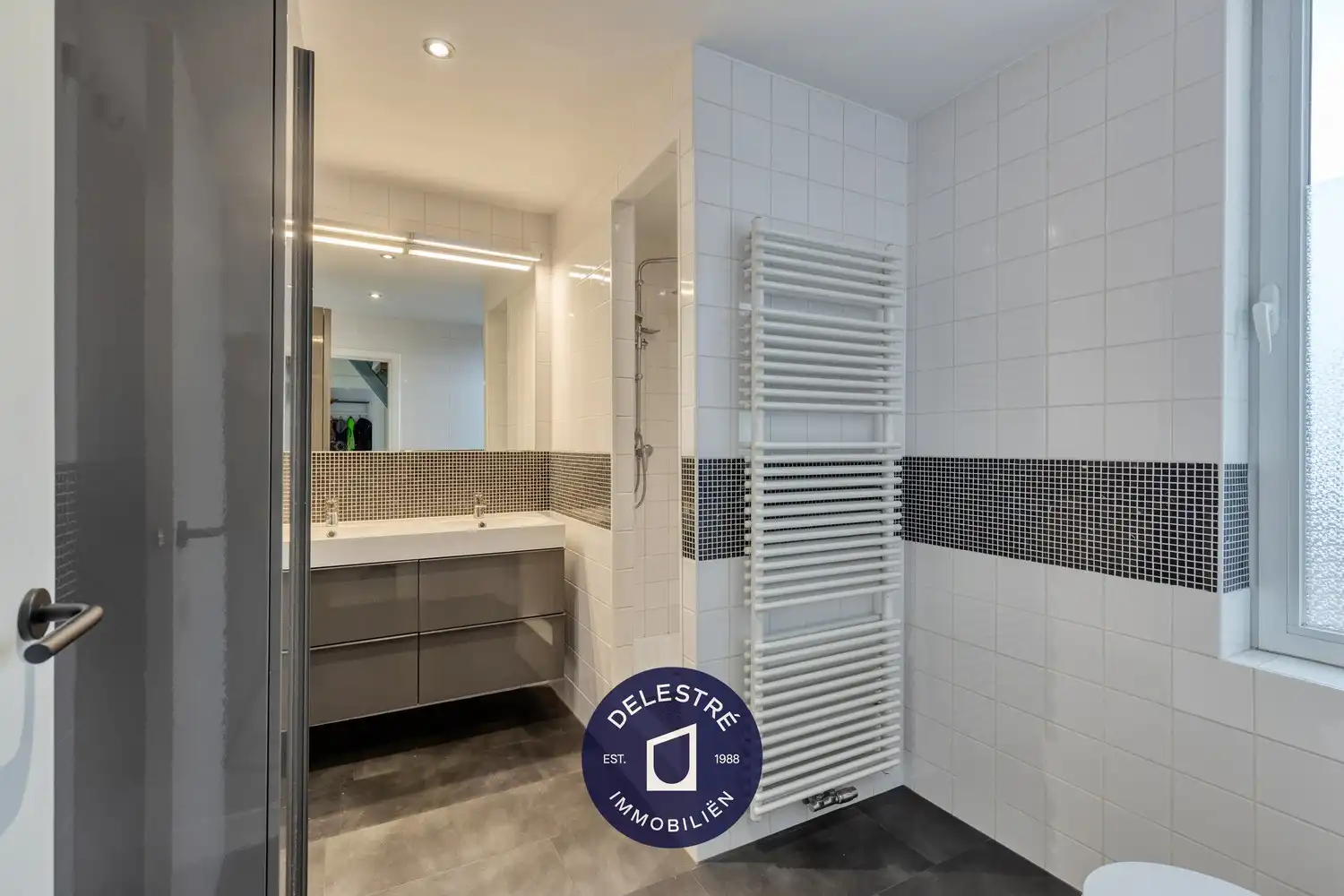 GOED GELEGEN HANDELSPAND MET DUPLEX APP. CENTRUM foto 29