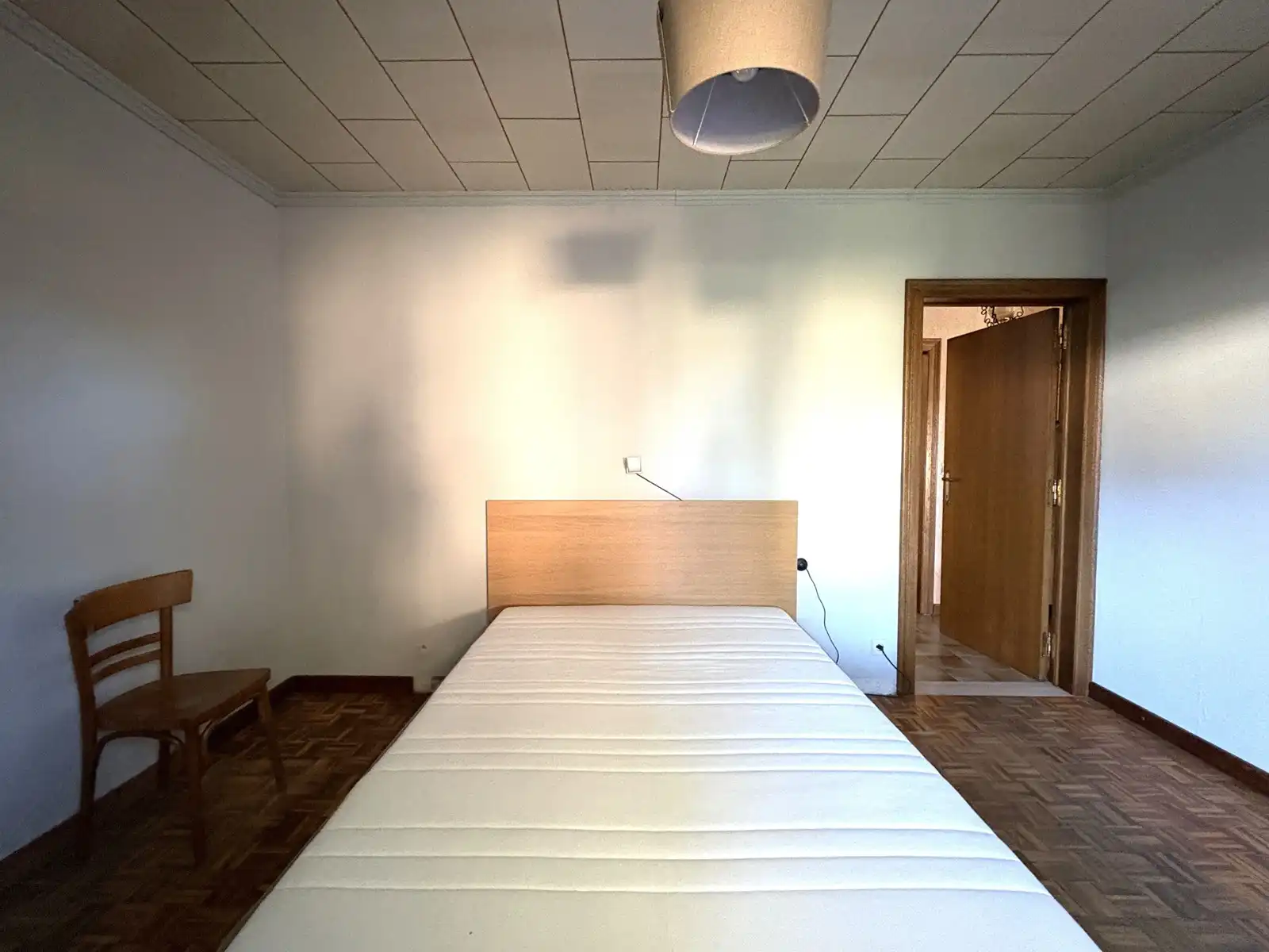 Te renoveren woning met groot bijgebouw foto 16