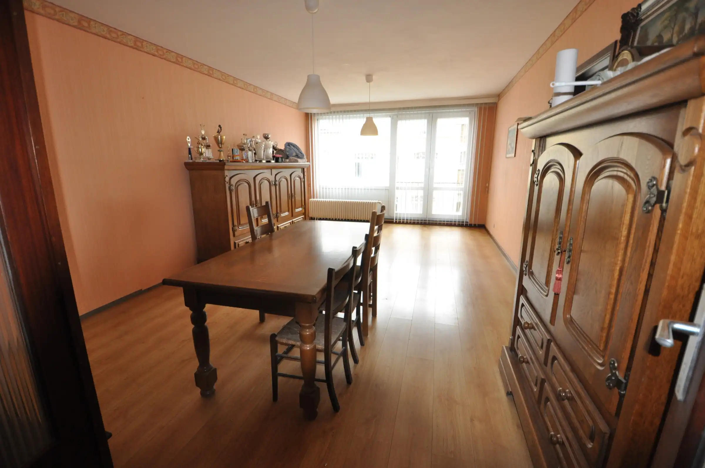 Twee slaapkamer appartement te Mariakerke foto 6