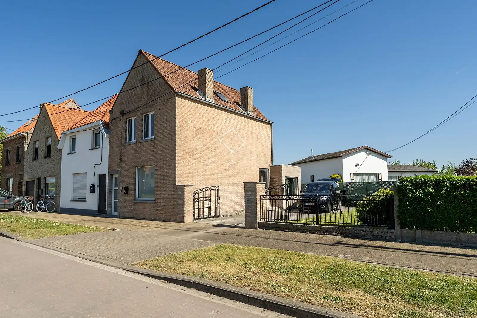 Instapklare Halfopen bebouwing op 1125 m² met ruime oprit foto 28