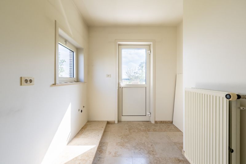 Ruime energiezuinige villa met aparte bureauruimte en uitbreidingsmogelijkheden op 2277m²! foto 13
