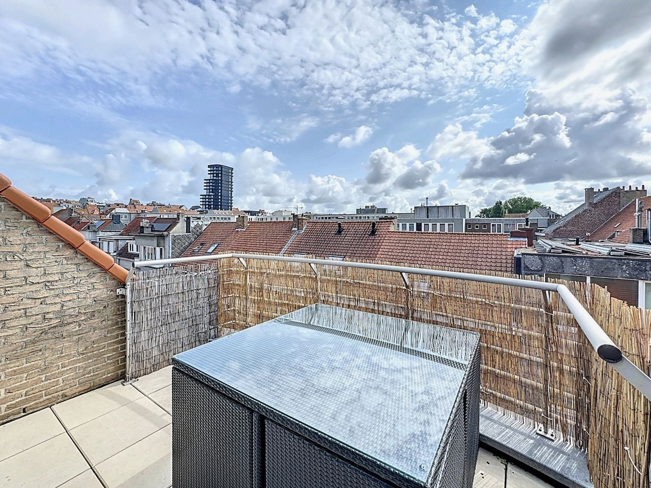 Bijzonder leuk duplex dakappartement in het Hart van Heist. foto 4