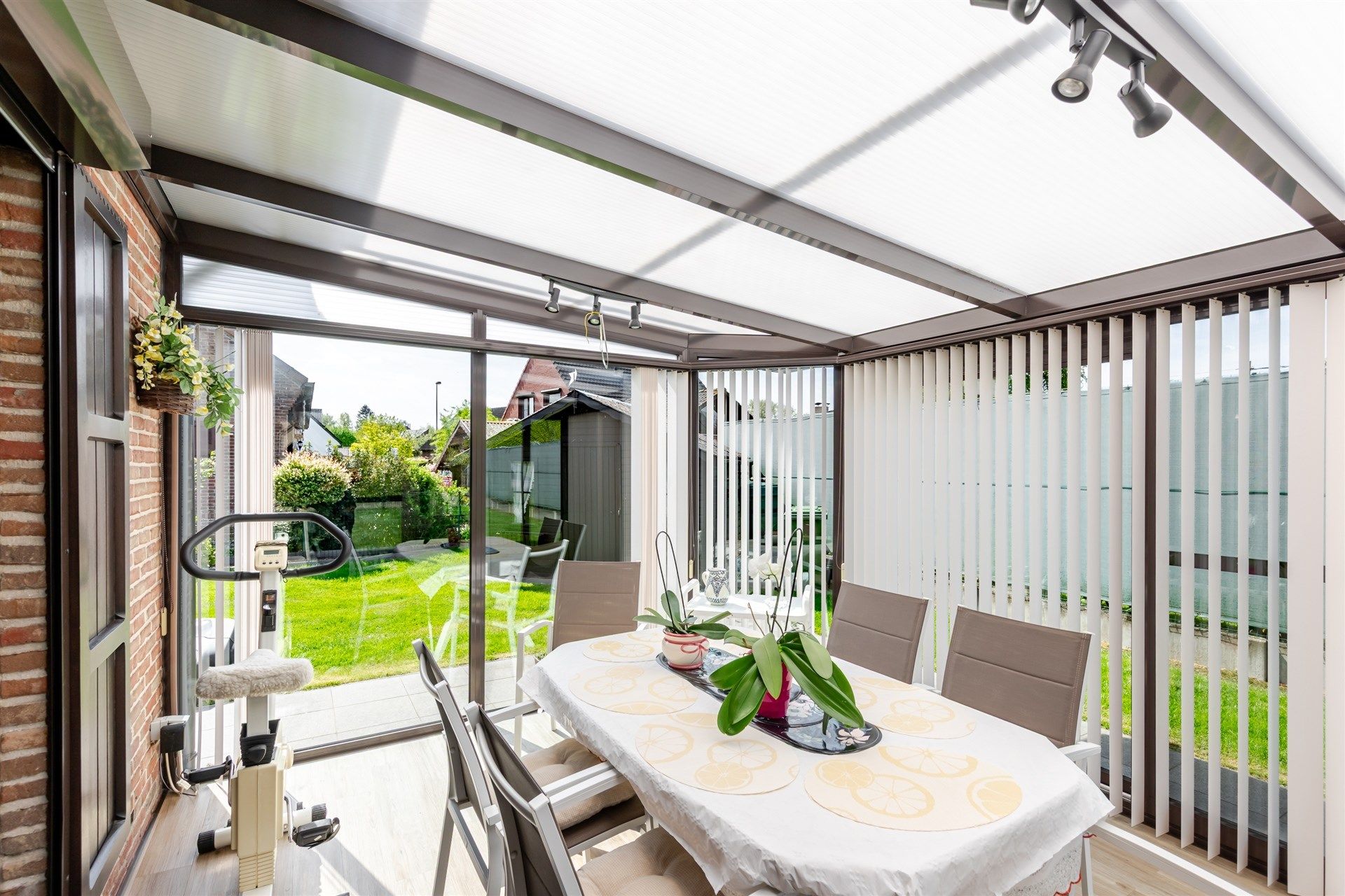Prachtig gelegen bungalow in mooie, rustige buurt foto 7