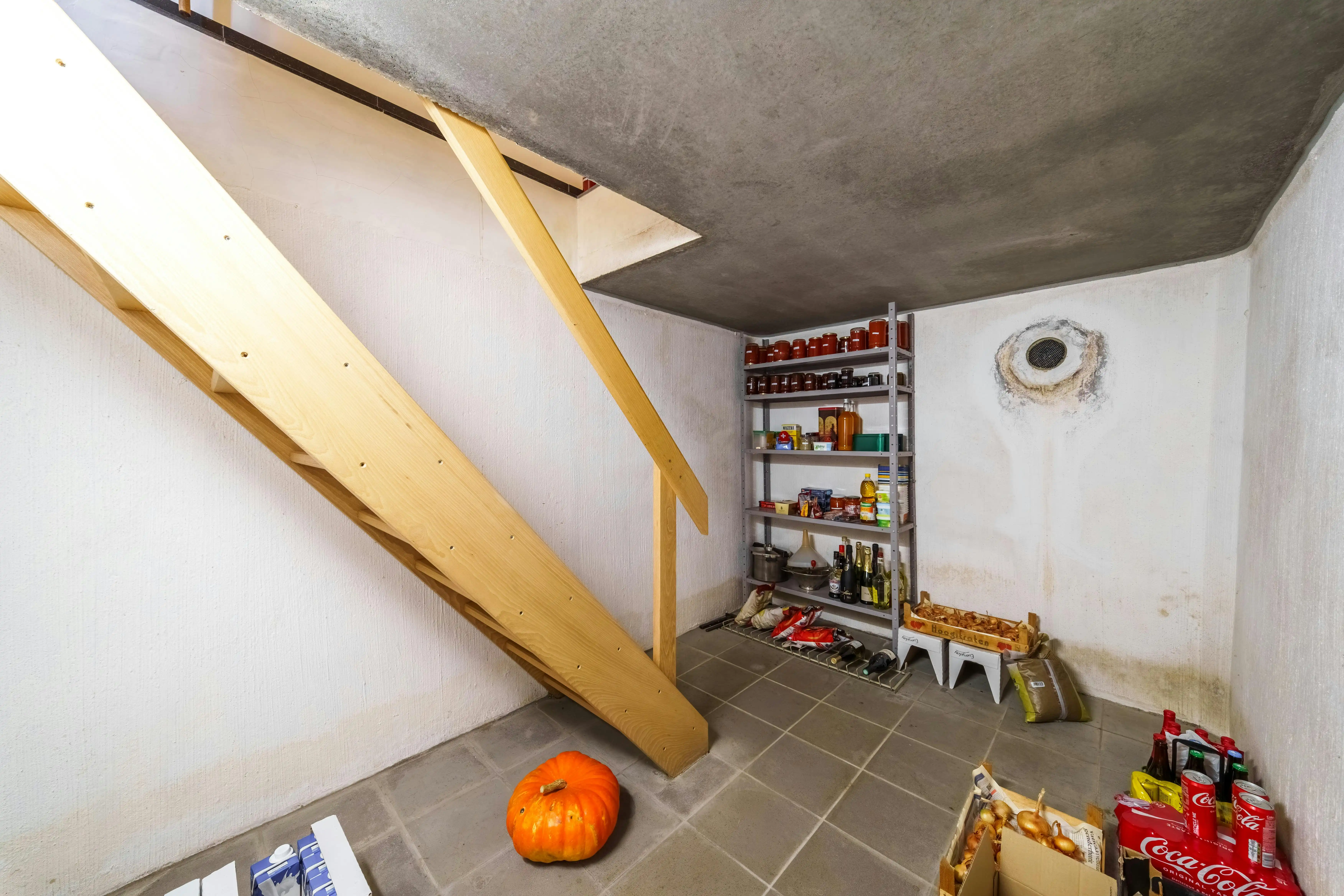 Unieke villa op 2,1 ha met 360°-uitzicht en eigen bos foto 32