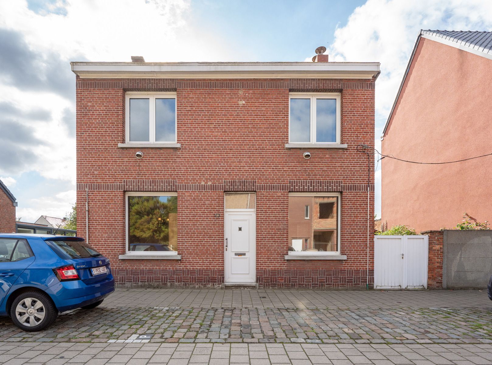 Hoofdfoto van de publicatie: Te renoveren woning in een doodlopende straat!